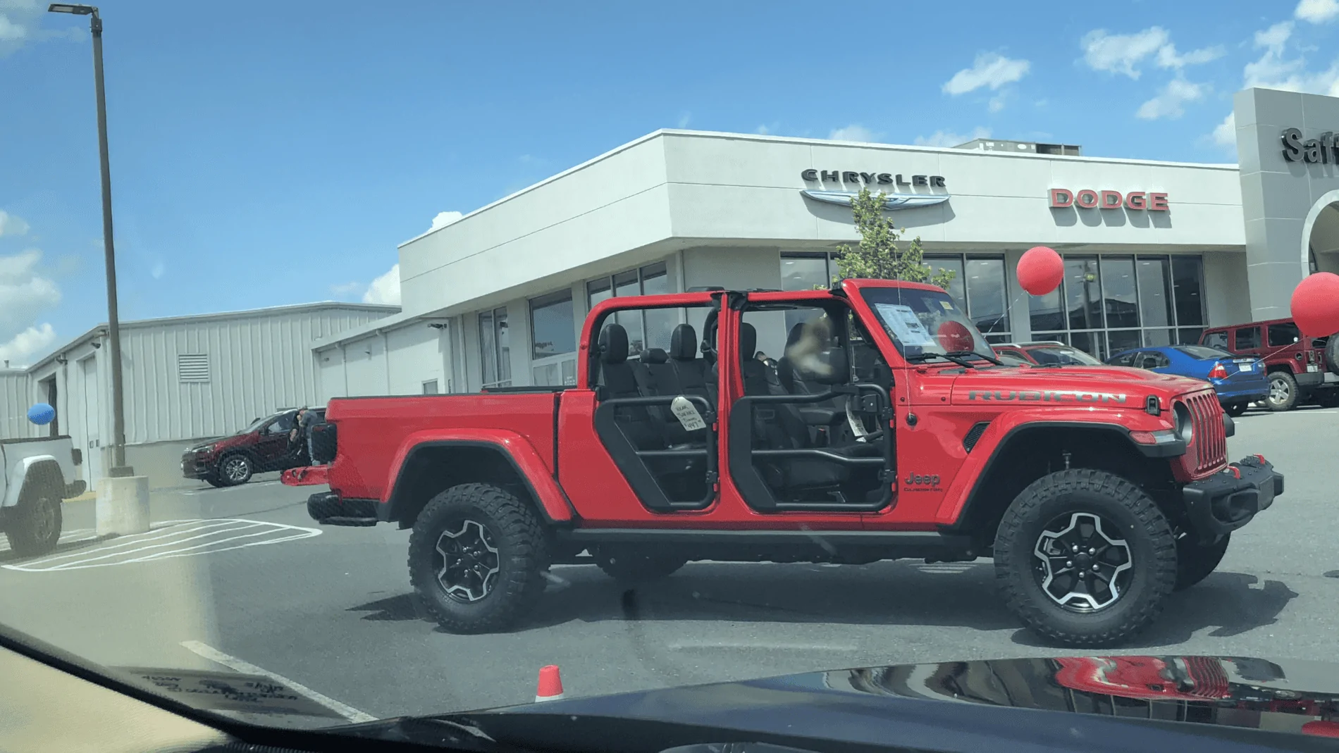 Jeep Gladiator FIRECRACKER RED Gladiator JT Club 92AB891E-DF8A-4F68-97BE-9E40AB57F38C