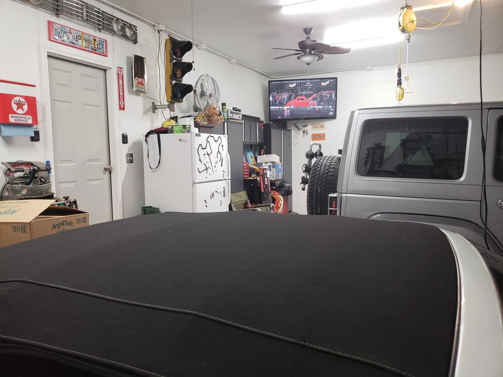 Jeep Gladiator Hey Gladiator guys and gals let’s see your Fortress 20190216_214217