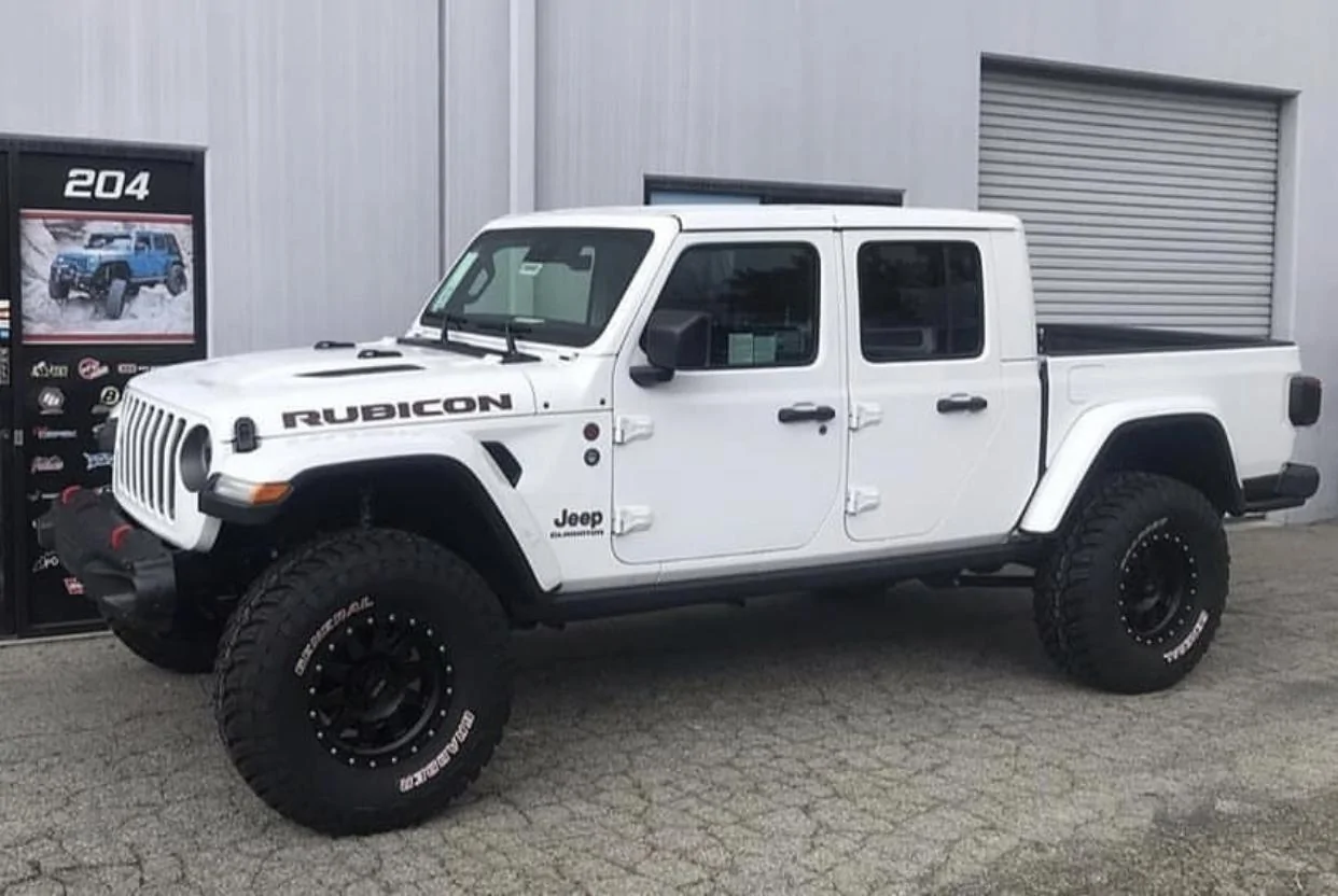 Jeep Gladiator BRIGHT WHITE Gladiator JT Club AF28EDE8-073F-4EDA-8F85-B619A4073485