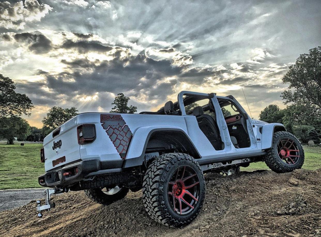 Jeep Gladiator BRIGHT WHITE Gladiator JT Club B4506A3D-CD58-4B30-8B1F-ED3CC4753464
