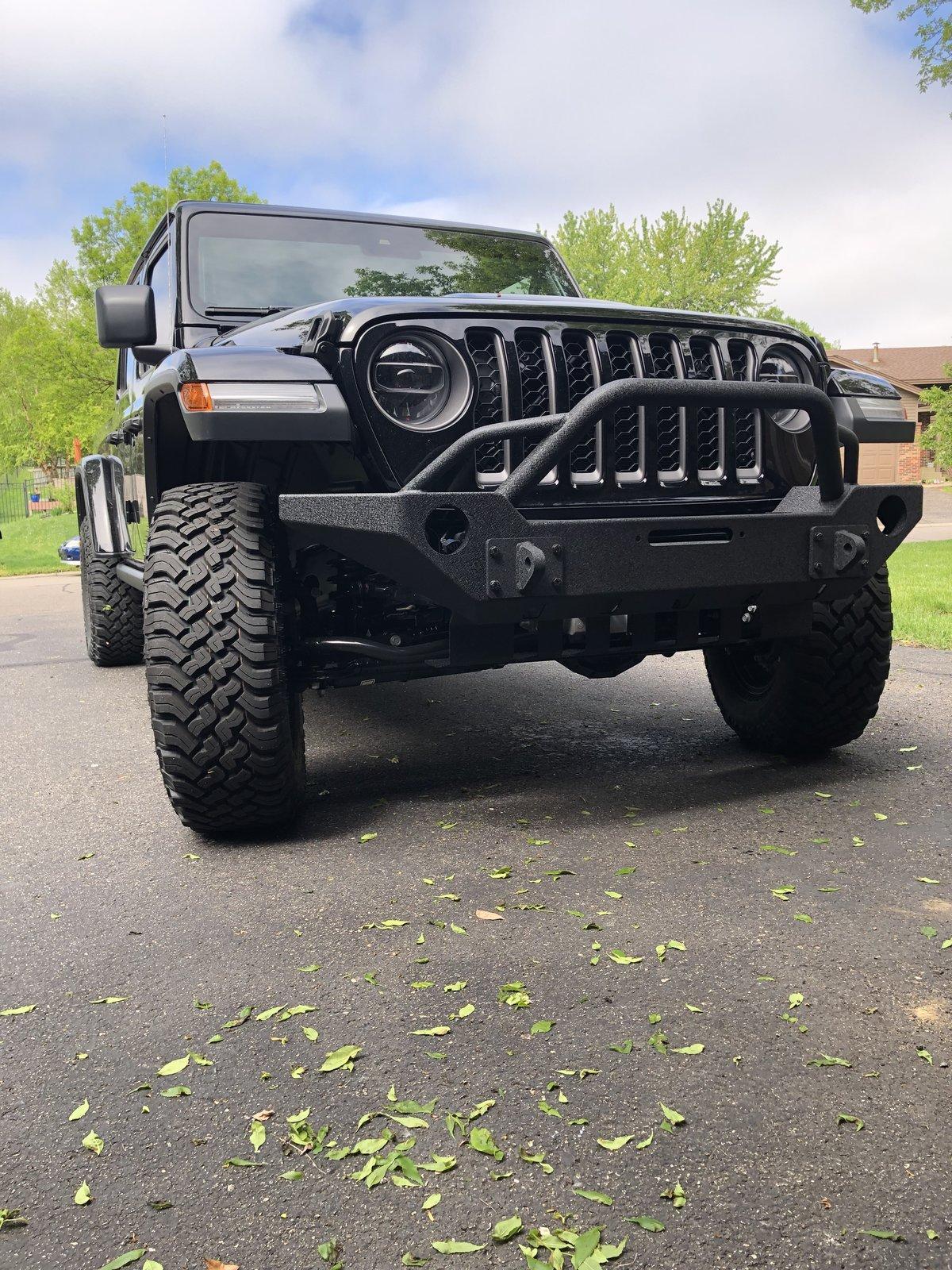 Jeep Gladiator Front Bumper Replacement CCCC54D1-D5CF-476F-9FBE-62F23AF62314