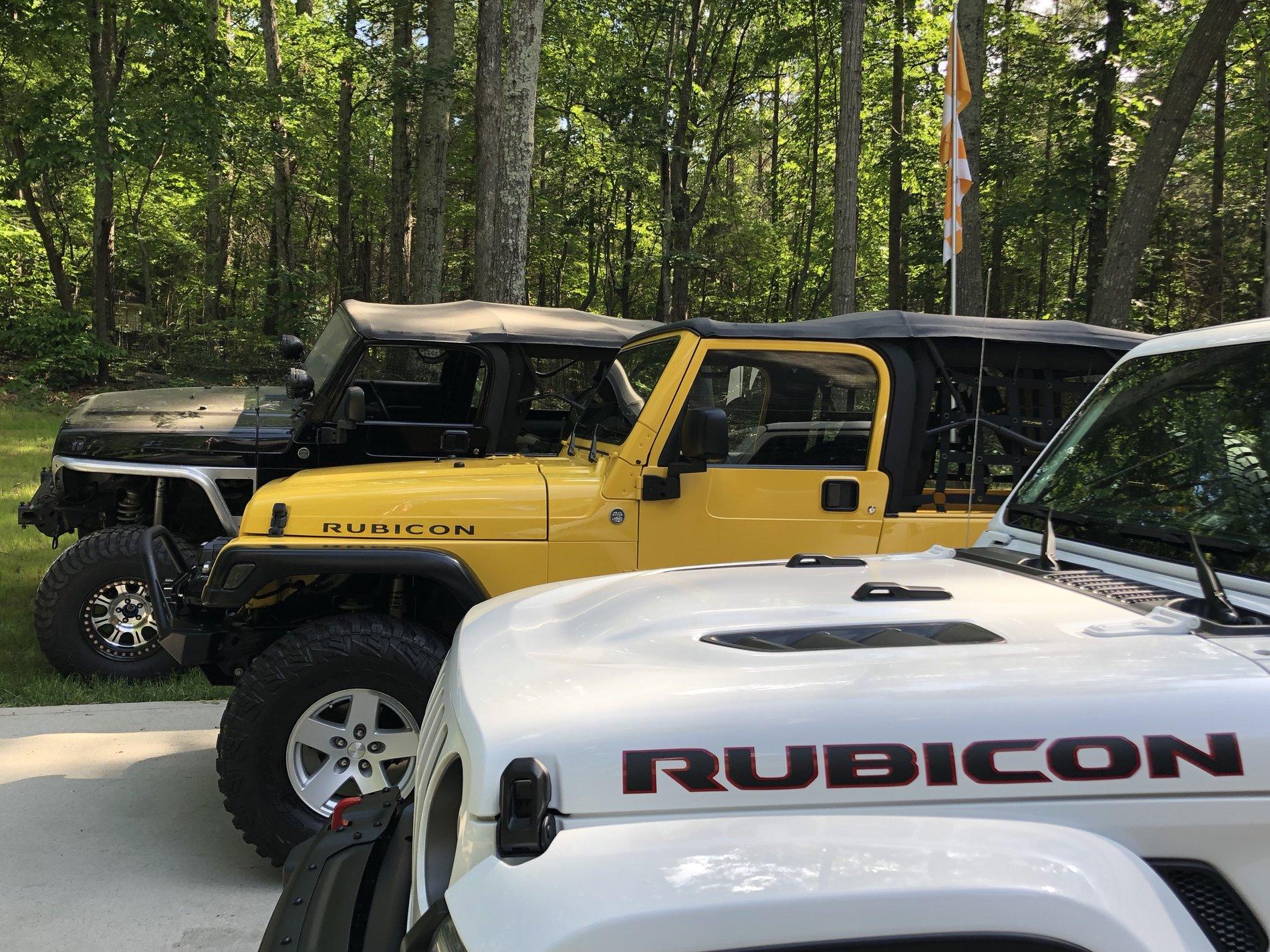 Jeep Gladiator Rubicon with BFG KM3s NO LIFT! d1egKRSPTnSig2lkDH+fSw