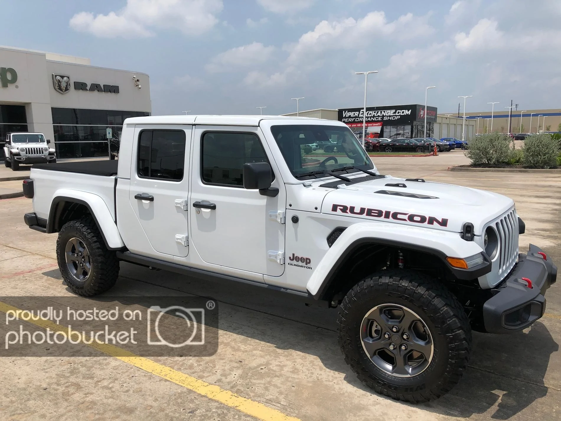 Jeep Gladiator Joined the club GSMN1088_zps4vyzbyqs
