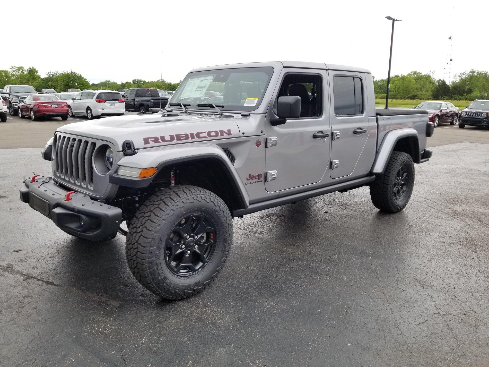 Jeep Gladiator Billet Silver Launch Edition - pics/video/thoughts 20190524_113730