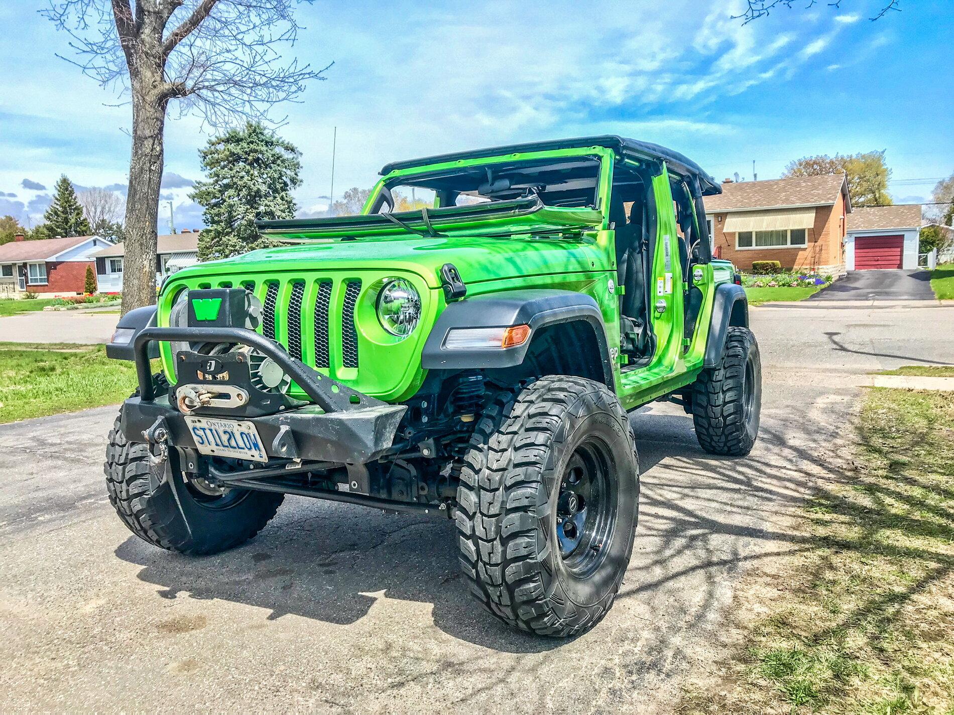 Jeep Gladiator Please tell me there's other soft top options 88EABA8C-9856-4CE8-AE19-7C6B4FCCD6A5