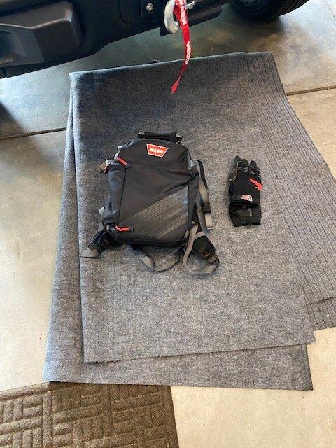 Jeep Gladiator Warn Winch acc bag Price reduced Warn winch ba