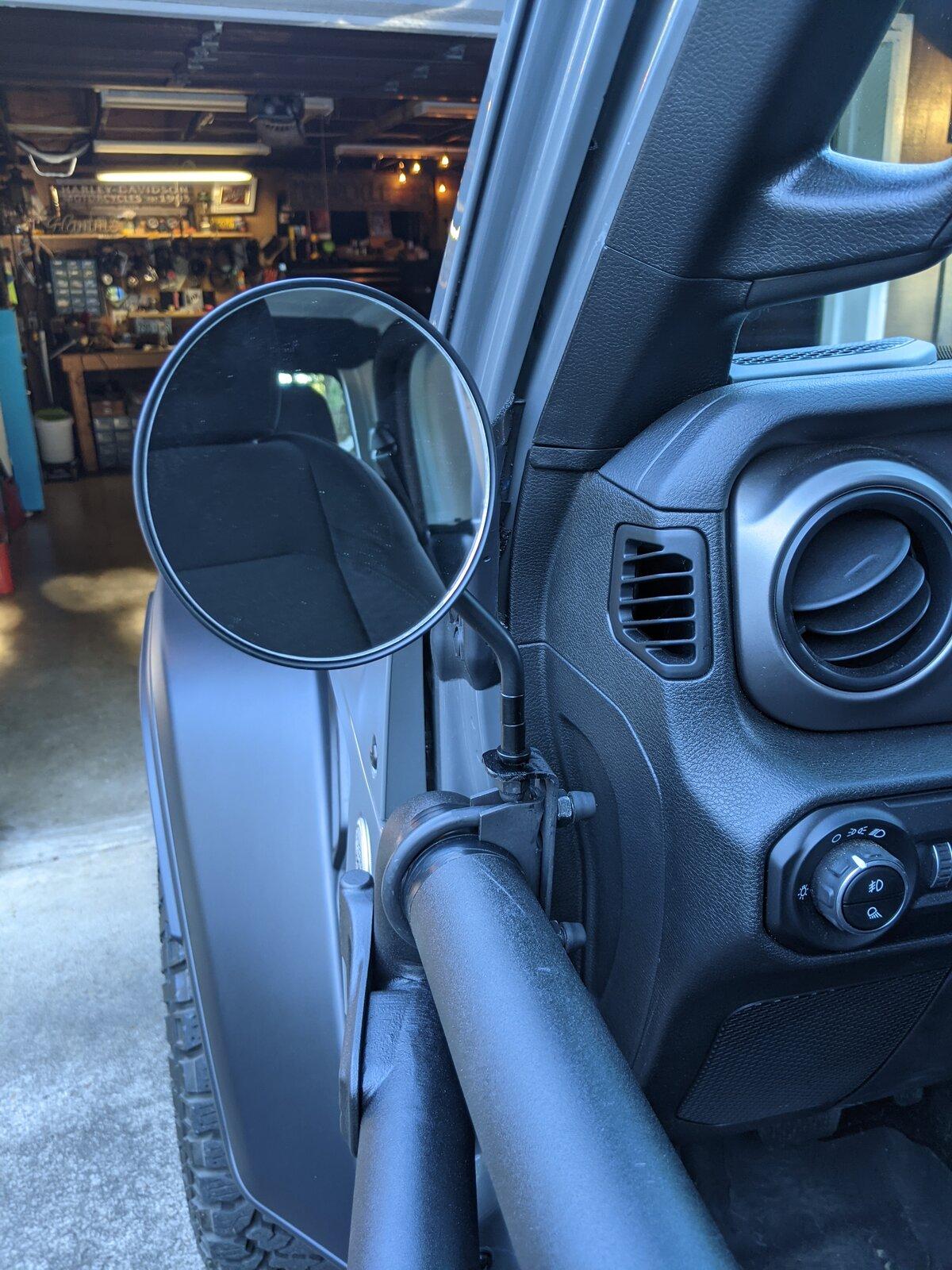 Jeep Gladiator Doors off, Harley mirrors on? PXL_20210415_002346843