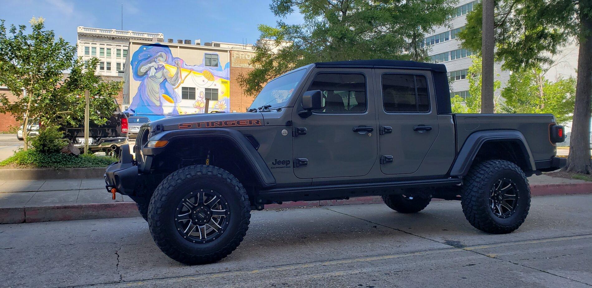Jeep Gladiator AEV DualSport 2.5 Install 20210531_103412