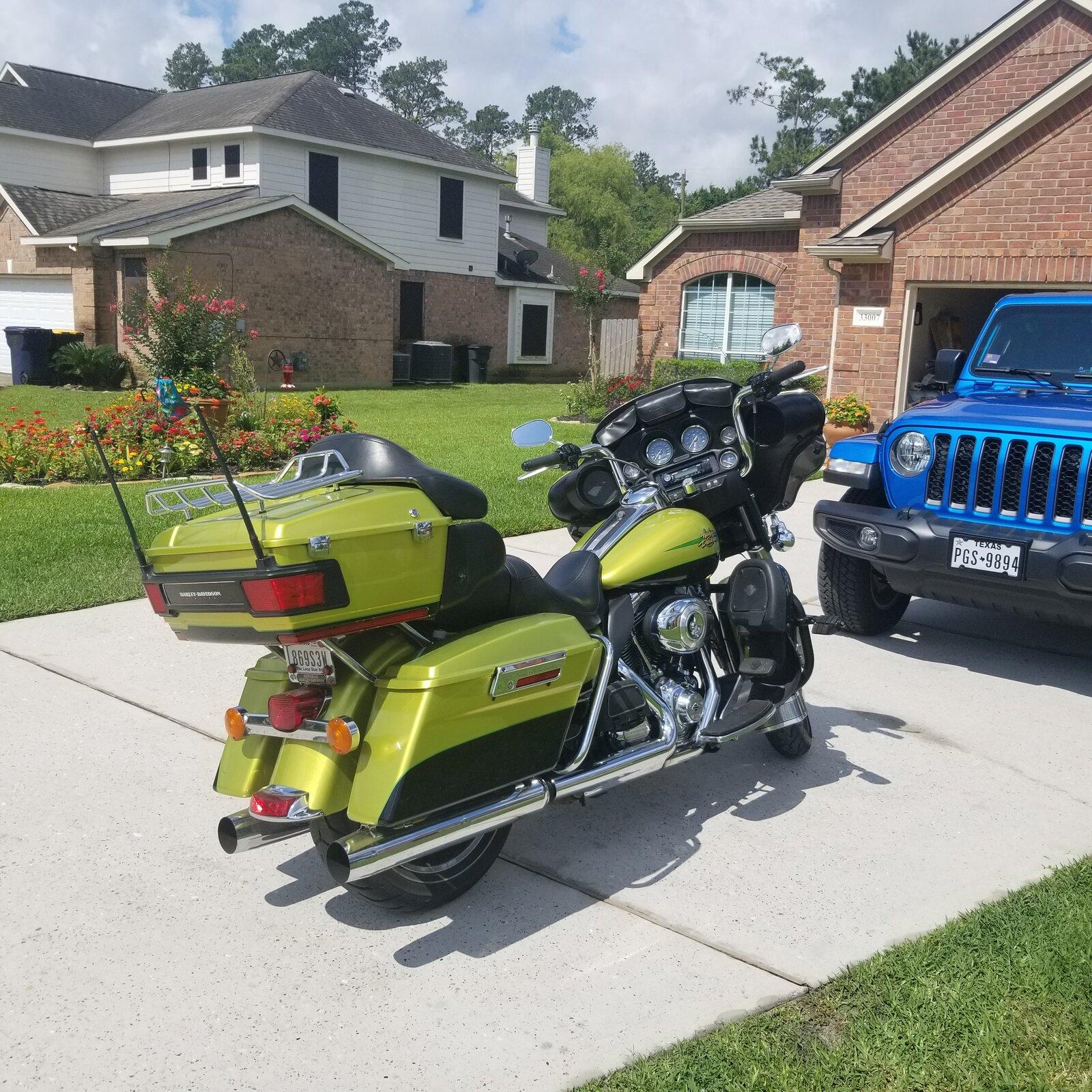 Jeep Gladiator Motorcycle riders? What do you ride? Pic/Info Thread! 20210605_105130