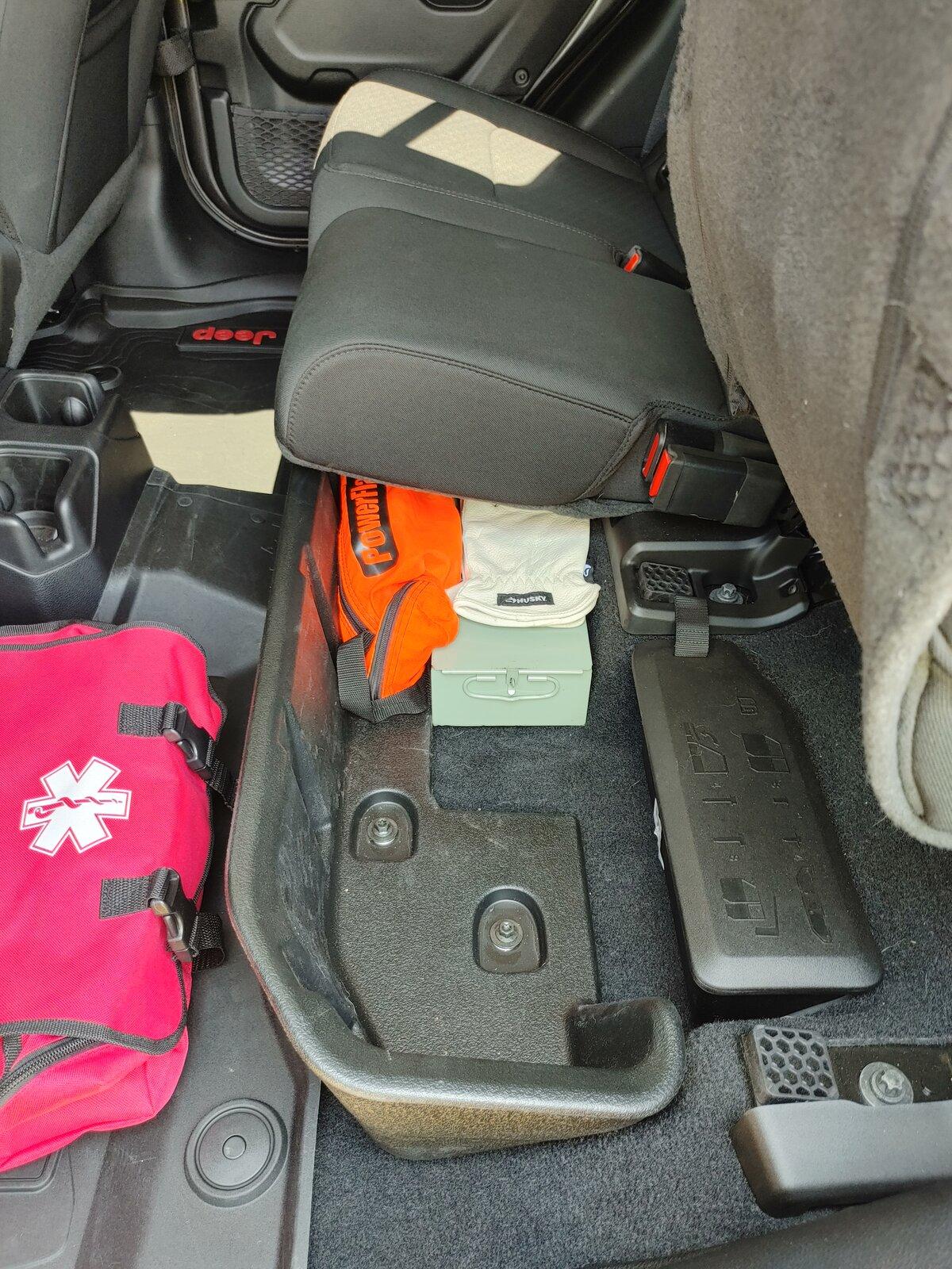 Jeep Gladiator How do you use your rear seat storage? (Pic request) 0607211039_HDR