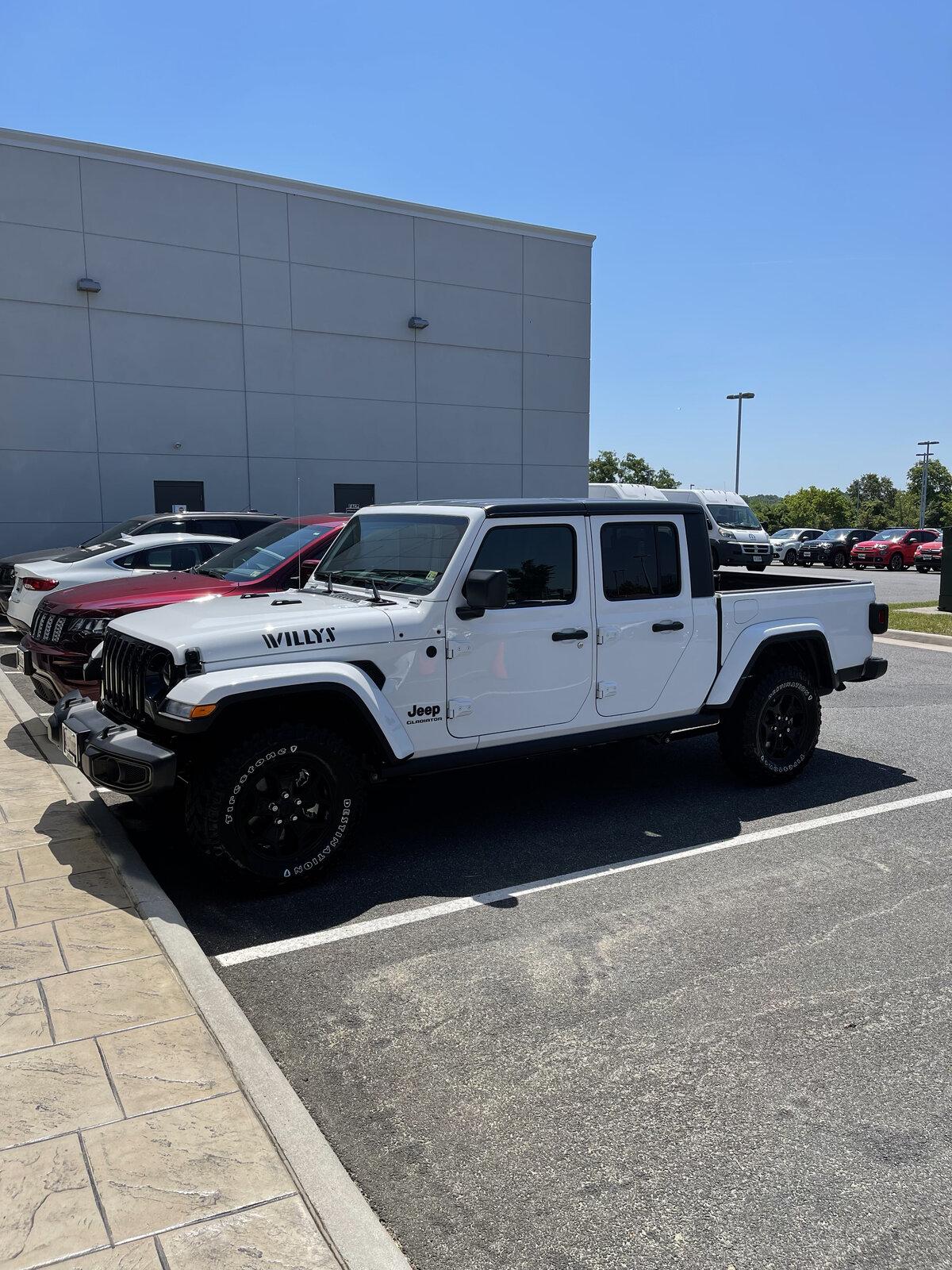Jeep Gladiator Hello everyone! New JT jee