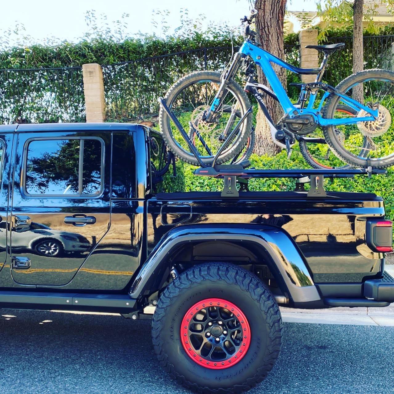 Jeep Gladiator Mountain Bikes - How are you guys carrying them?? Gladiator Aluminum Hi Rise CBs with bike mounts