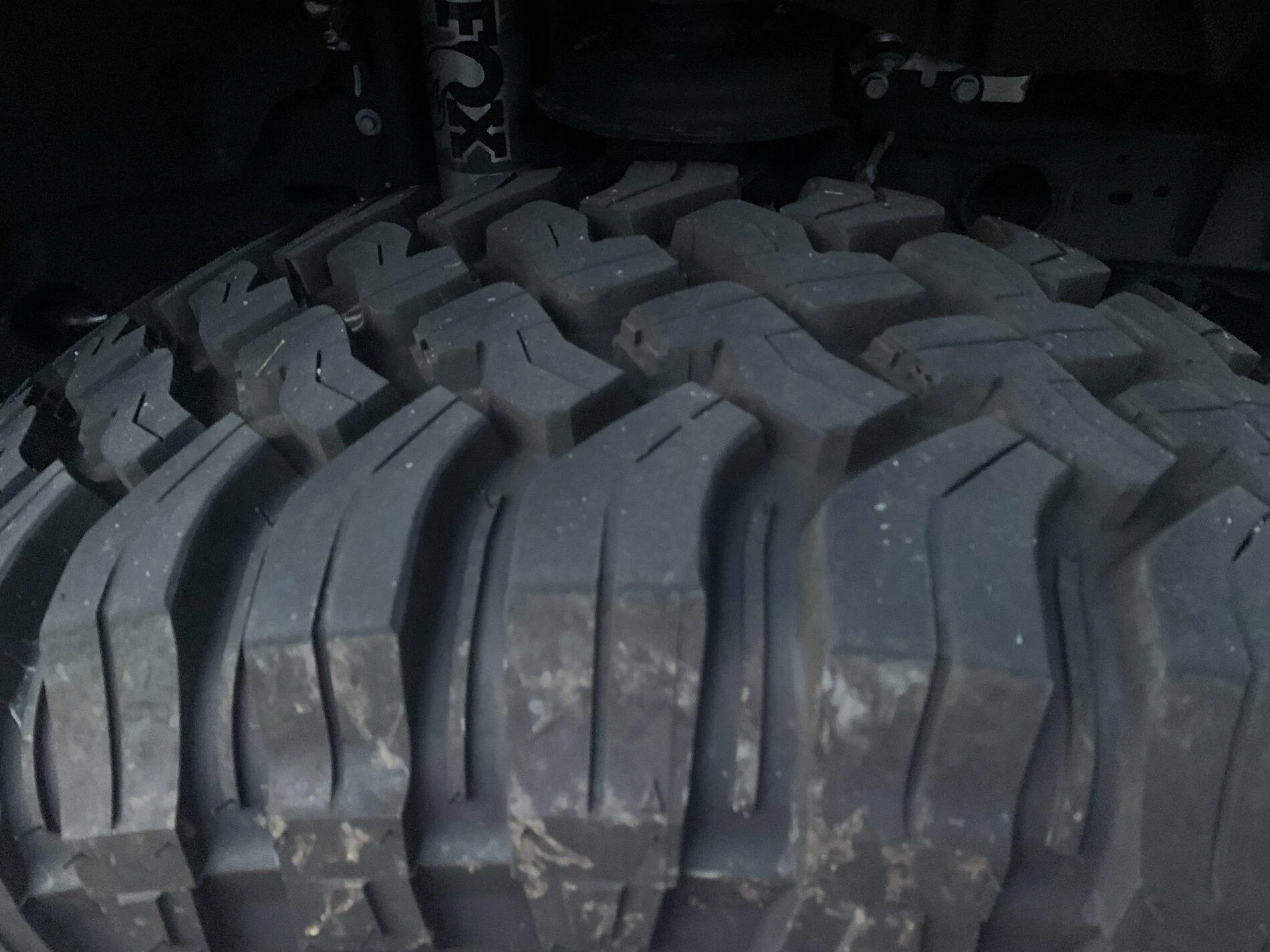 Jeep Gladiator 35X12.5X17 Falken Wildpeake MT 164C8E2F-CD6F-4EDB-8DC4-D51ABBE66D92