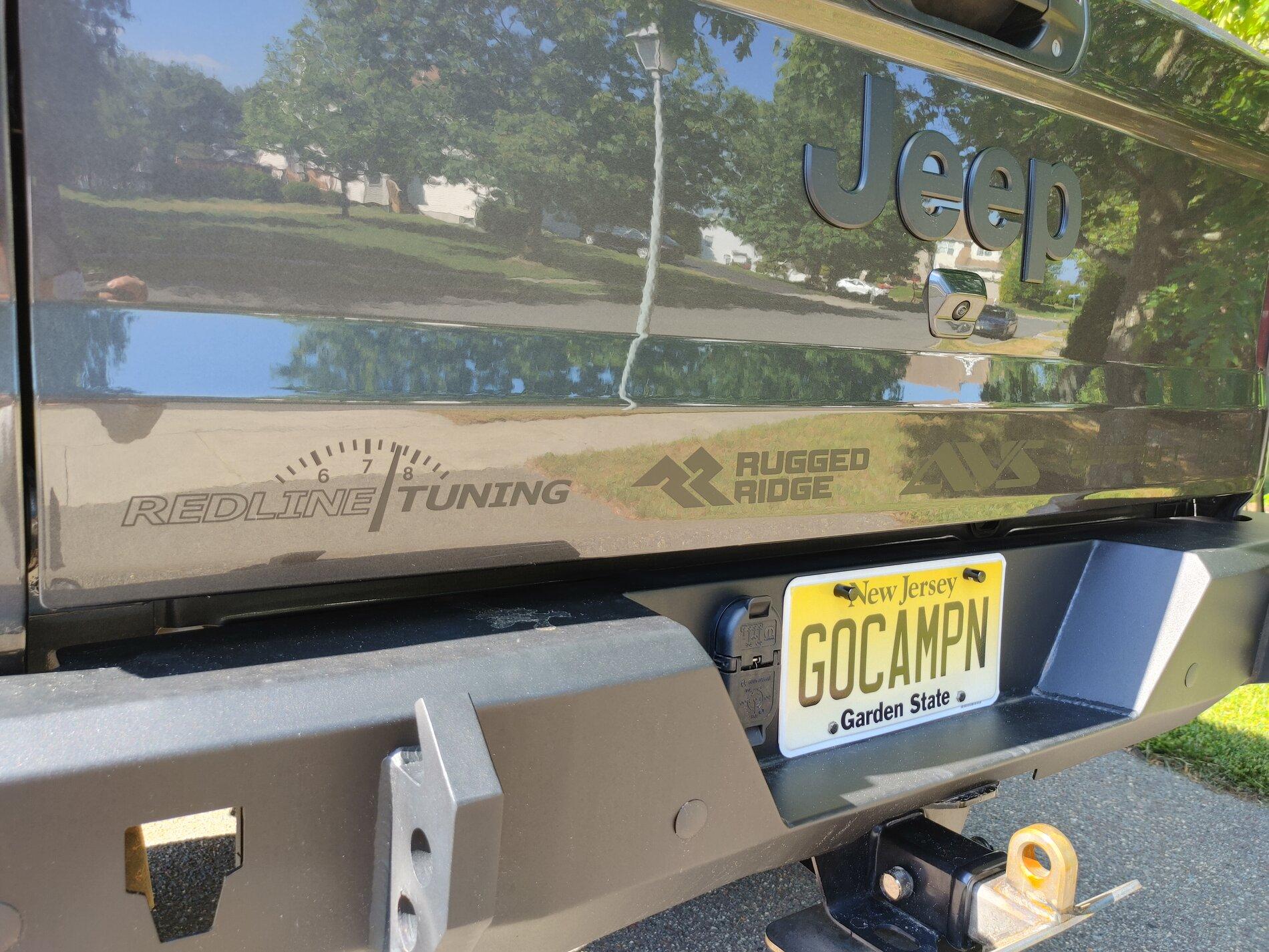 Jeep Gladiator Stickers and decal pics! 0527211610c_HDR