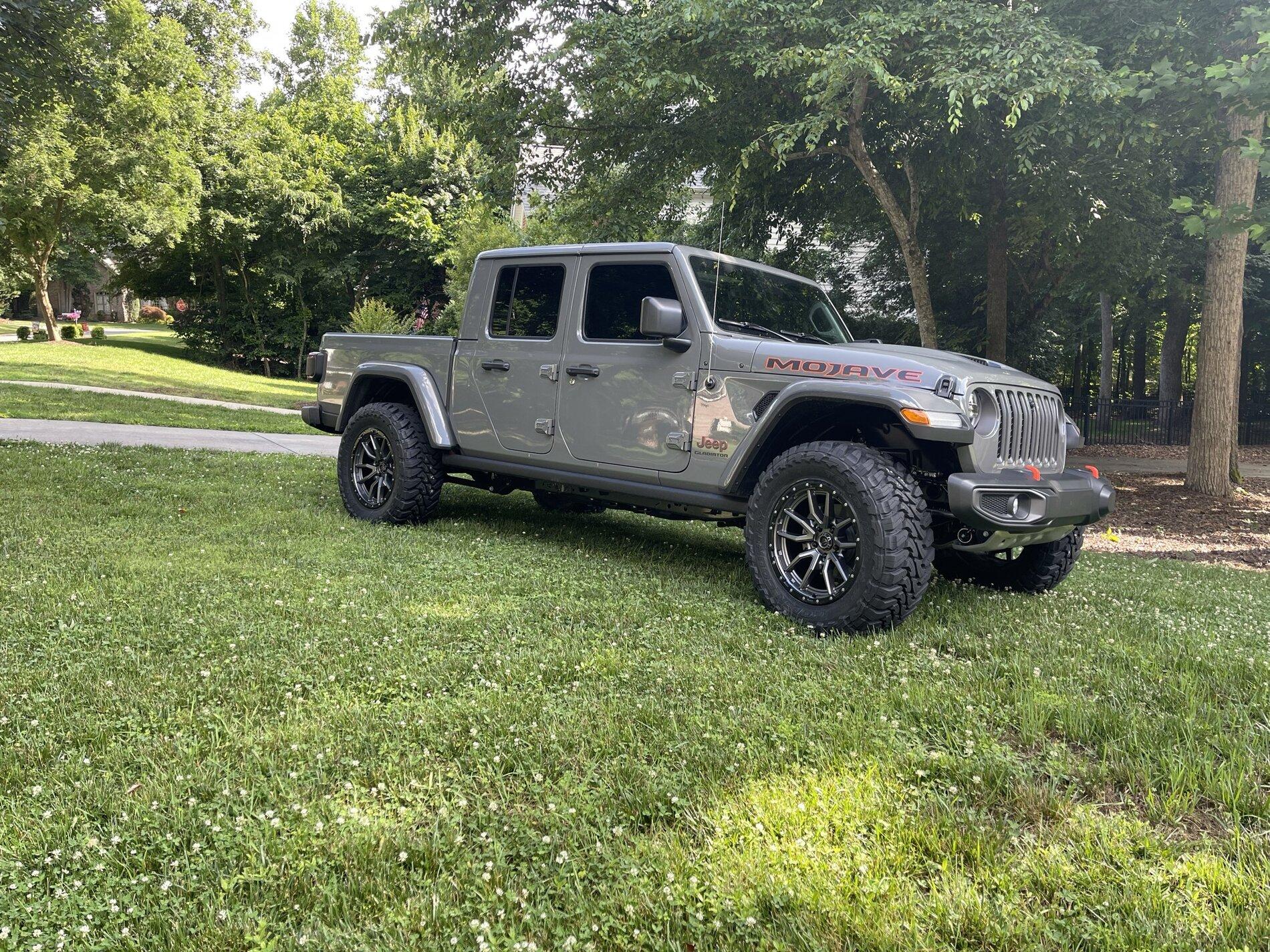 Jeep Gladiator Anyone move from a fullsize pickup to a Gladiator and regret it? 83315C97-B5CB-47ED-9052-197CEA889FDB