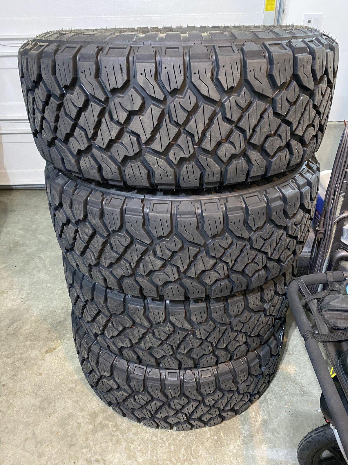 Jeep Gladiator 35x12.5r17 Kenda Klever RT 366A4BE9-5791-44AB-A905-09F343D7FC59