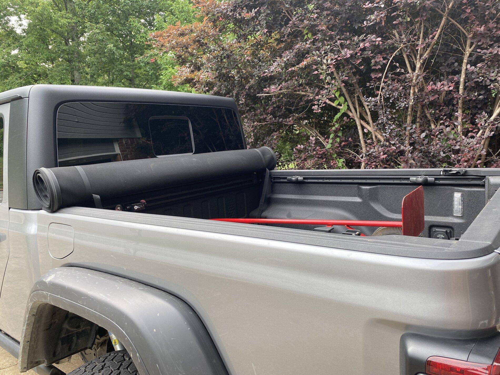 Jeep Gladiator FS Mopar Soft Roll-up Tonneau Cover, local pickup IMG_2933.JPG