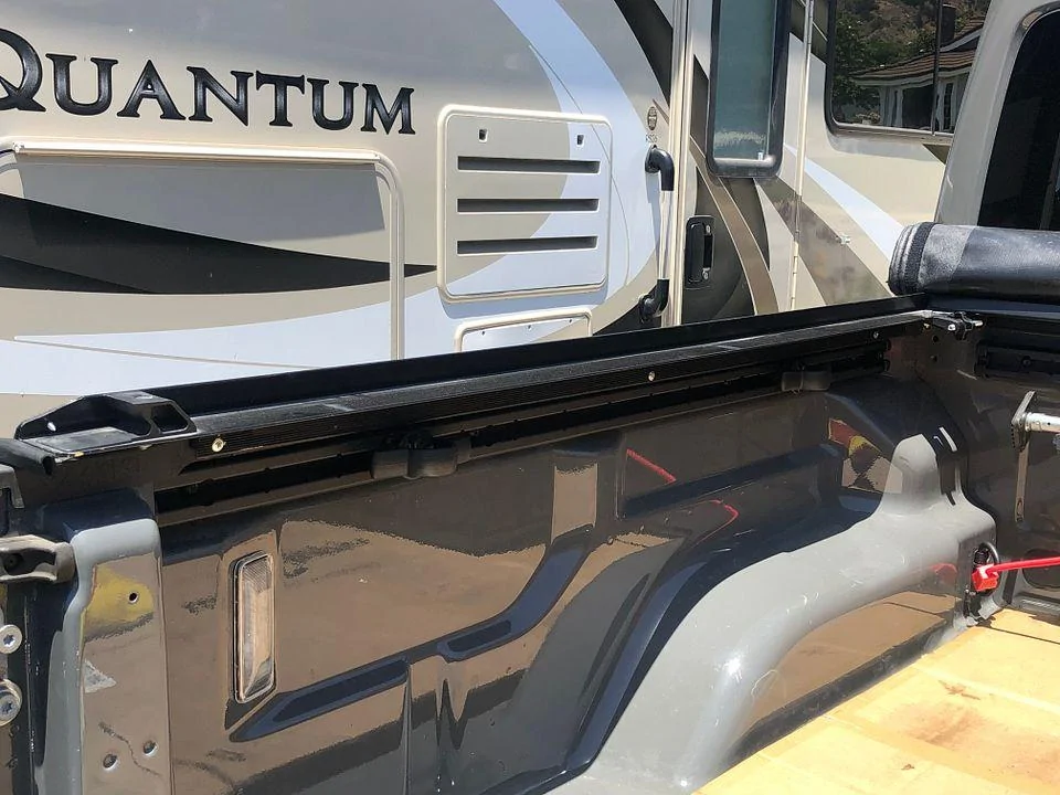 Jeep Gladiator Mopar Roll Up Tonneau & Rails Conflict! B030291D-8D78-409B-B5C3-72A9830A84A3