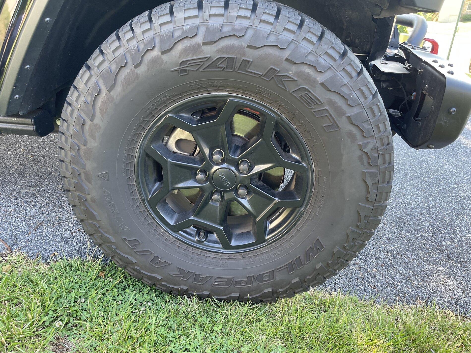 Jeep Gladiator SOLD - 4 Launch Edition wheels D2A337A6-CC14-423F-A2C2-3F76FF6F4853