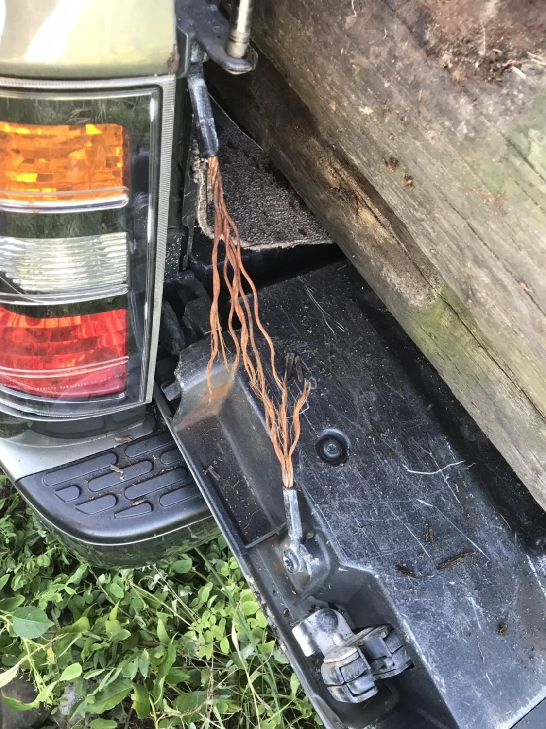 Jeep Gladiator Motorcycle (not a dirt bike) in the bed. 26a84c04c7e7b8117085e83d2687a194