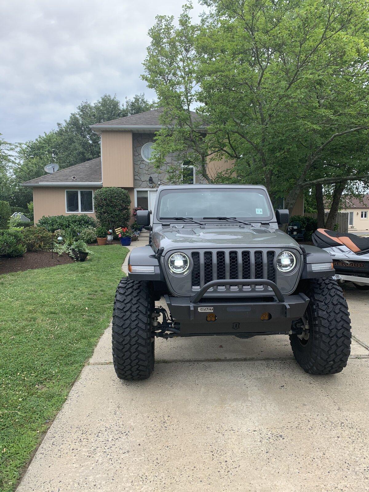 Jeep Gladiator STING GRAY Gladiator JT Club 105FE121-7C48-4EAB-9431-29ABC1CF6EDA