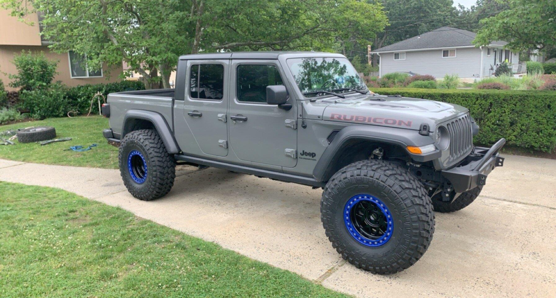 Jeep Gladiator STING GRAY Gladiator JT Club BAD456C0-D938-48D6-9E69-83F2A6B118C3