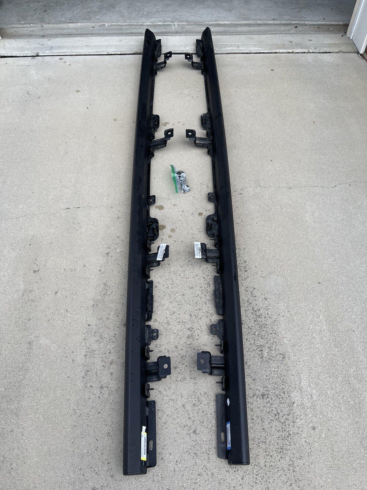 Jeep Gladiator Gladiator Mojave/Rubicon Rock rails 92F906BA-B946-4E08-B042-AACBE3AAFBD5