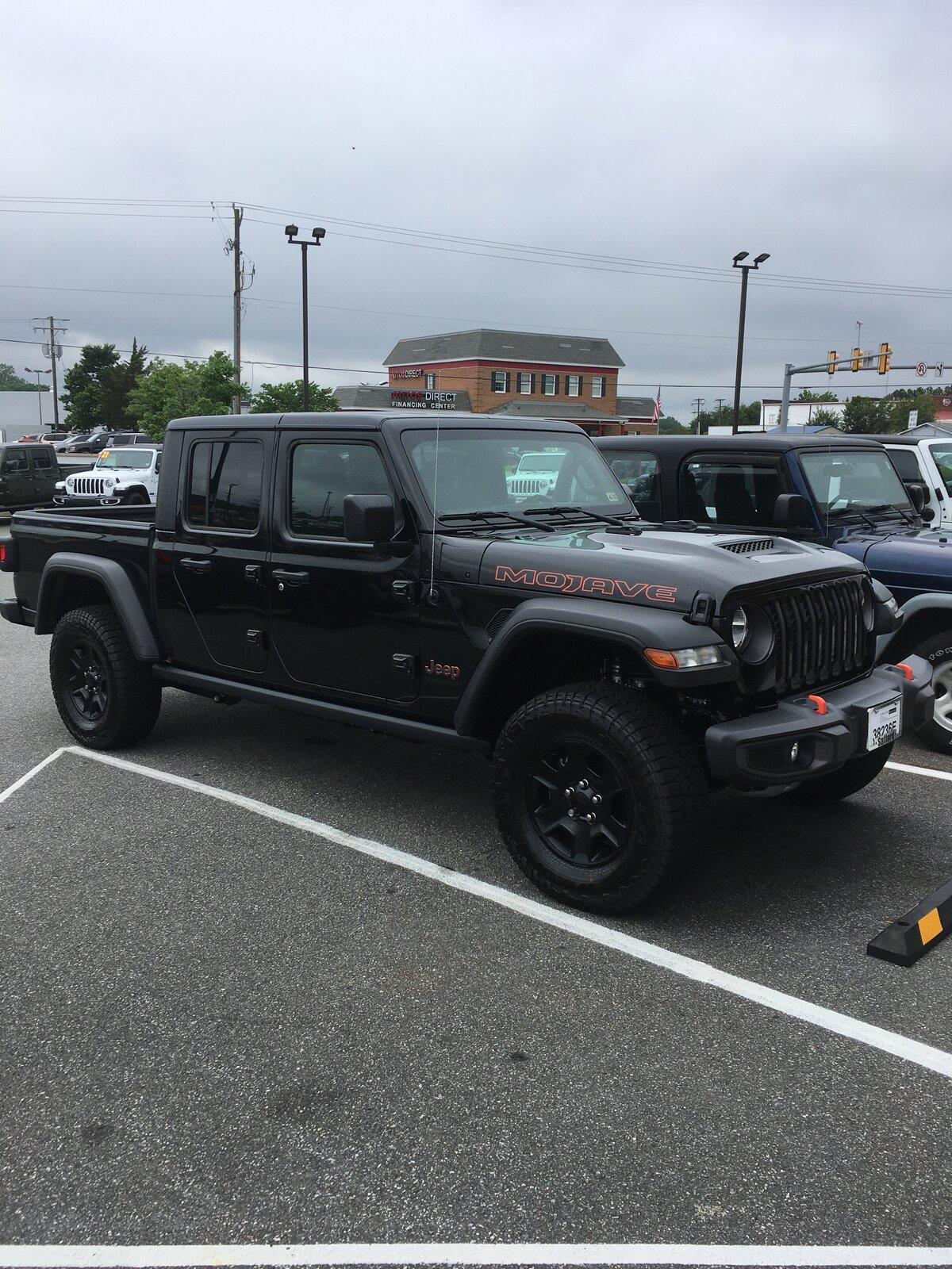 Jeep Gladiator MOJAVE Edition Gladiator JT Club 1121BA78-EFB6-4F90-B9F7-C4B6B2B60C9F