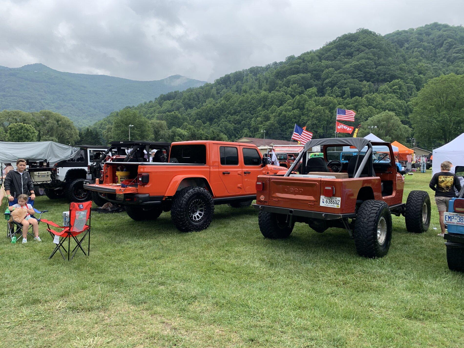 Jeep Gladiator A few Gladiator pics from WNC Jeepfest 6-12-21 4E4DBD24-36EF-44FE-AAFE-B84C1AC4D5F1