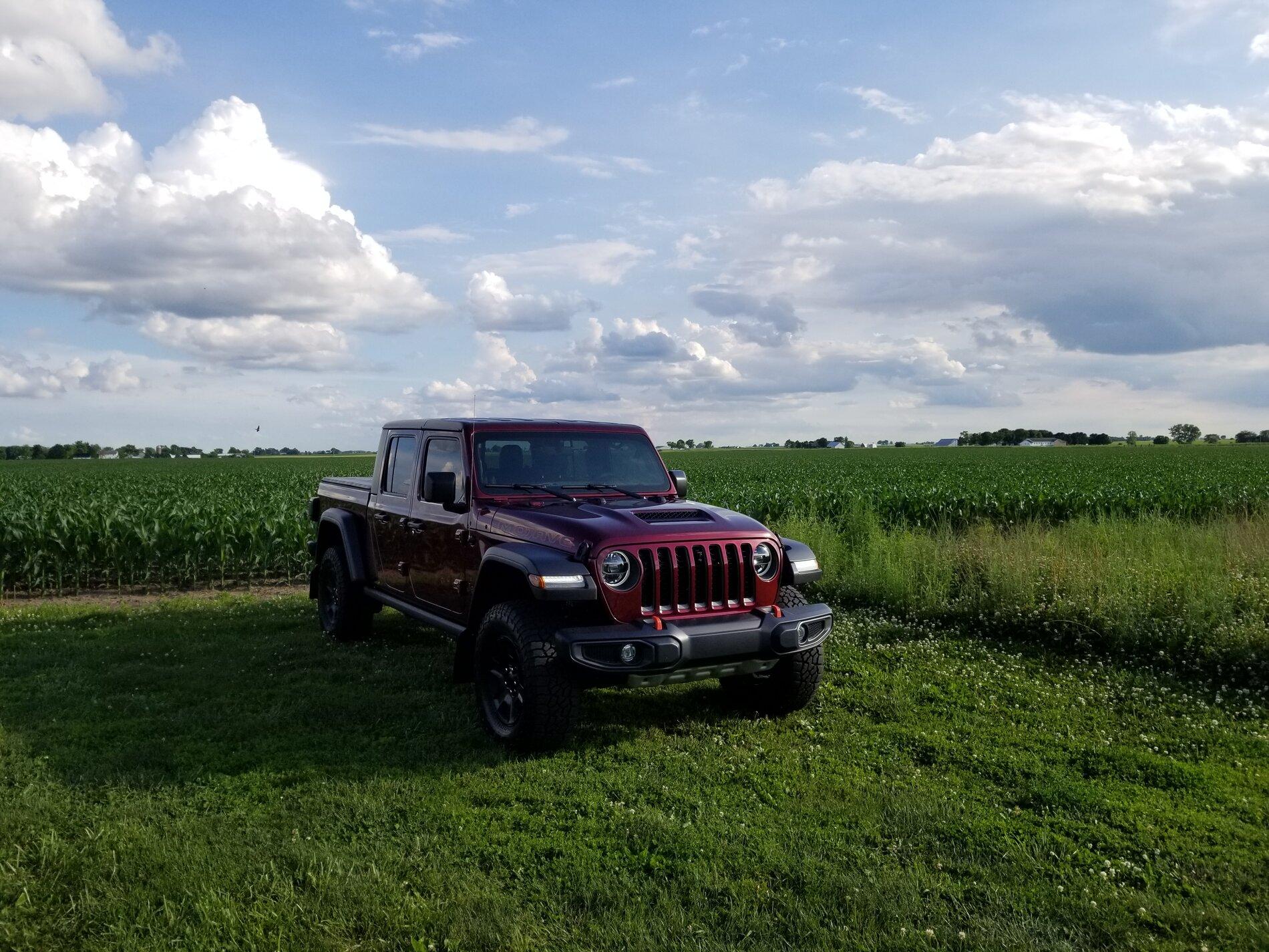 Jeep Gladiator Snazzberry Gladiator JT club 20210610_180454