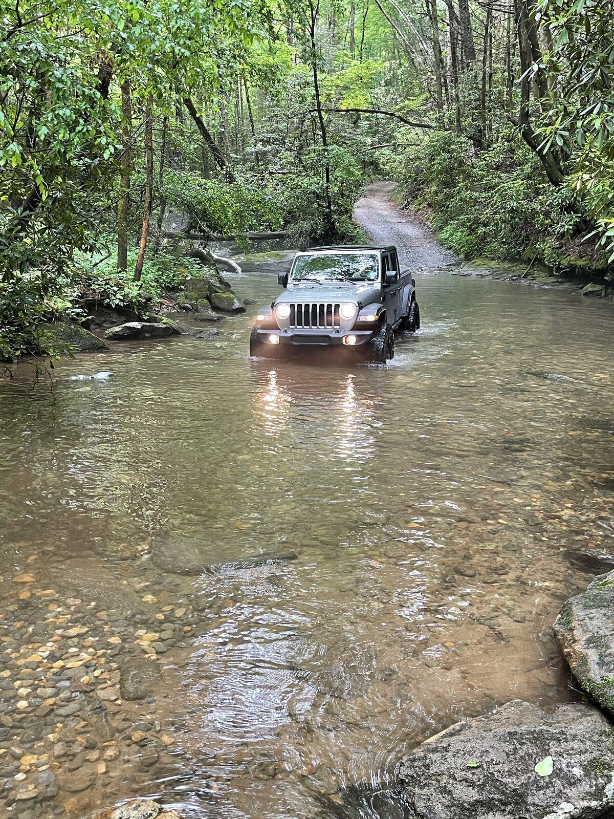 Jeep Gladiator Where did you WHEEL your Gladiator today? 23938755-CDEA-4E26-9E1A-0F0FEA119A65