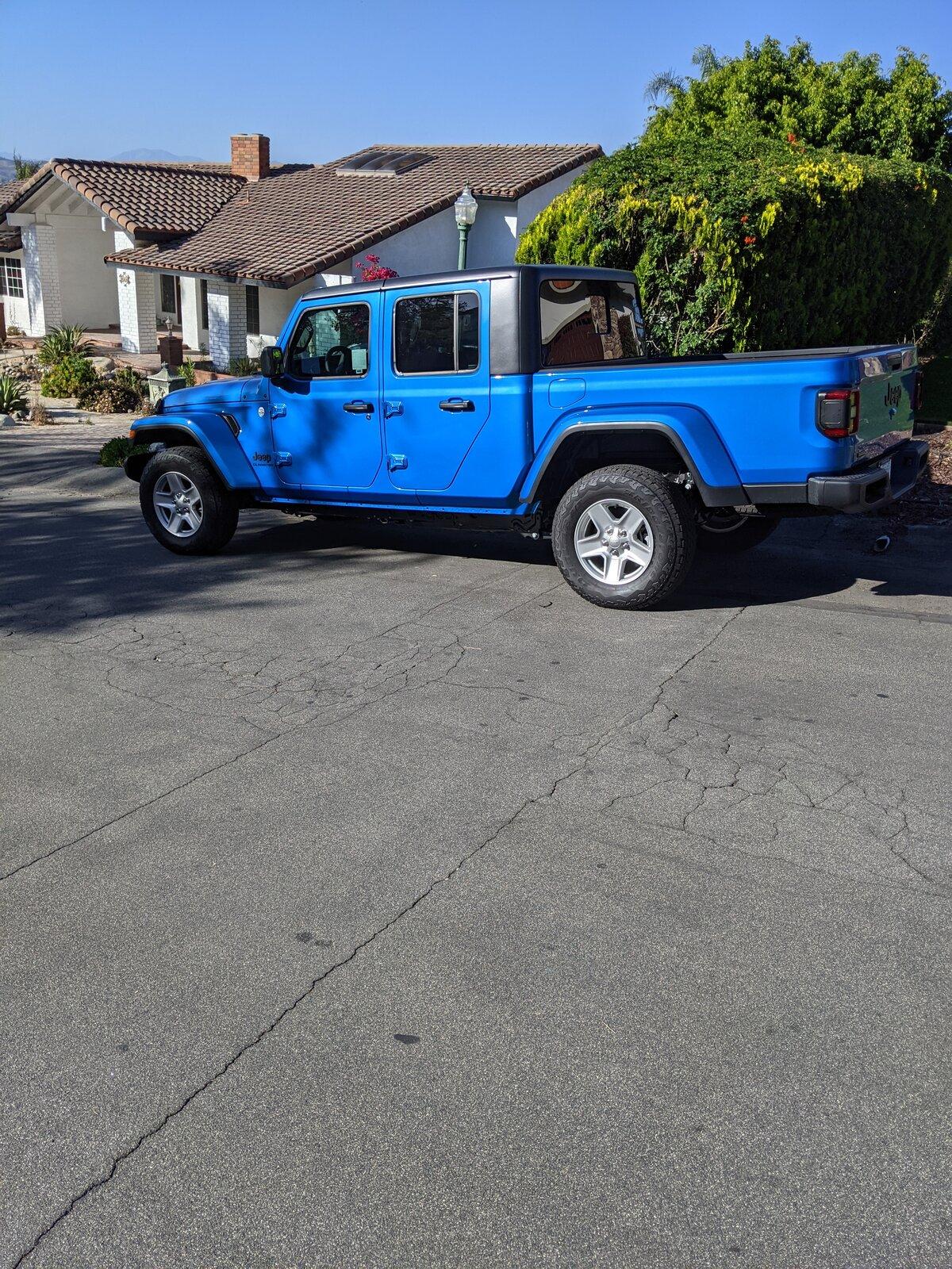 Jeep Gladiator HYDRO BLUE PEARL Gladiator JT Club PXL_20210612_005101788
