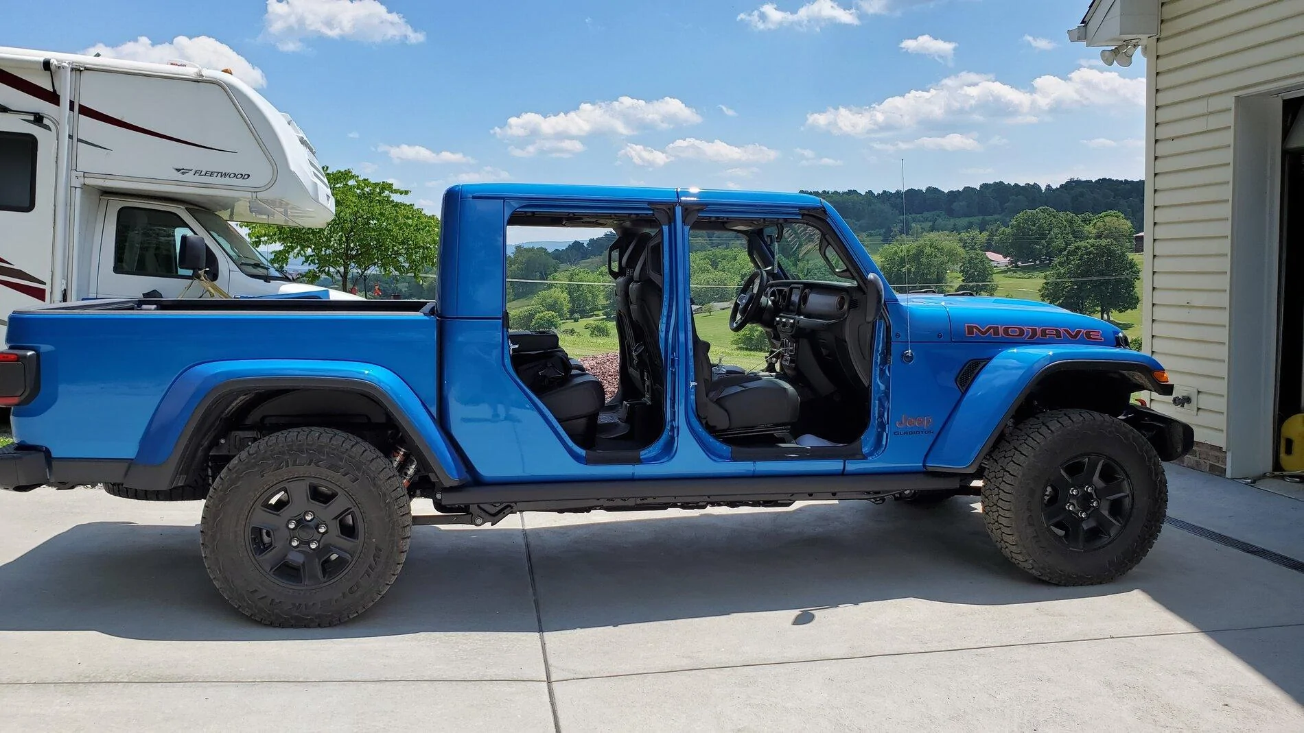 Jeep Gladiator HYDRO BLUE PEARL Gladiator JT Club 20210606_134915