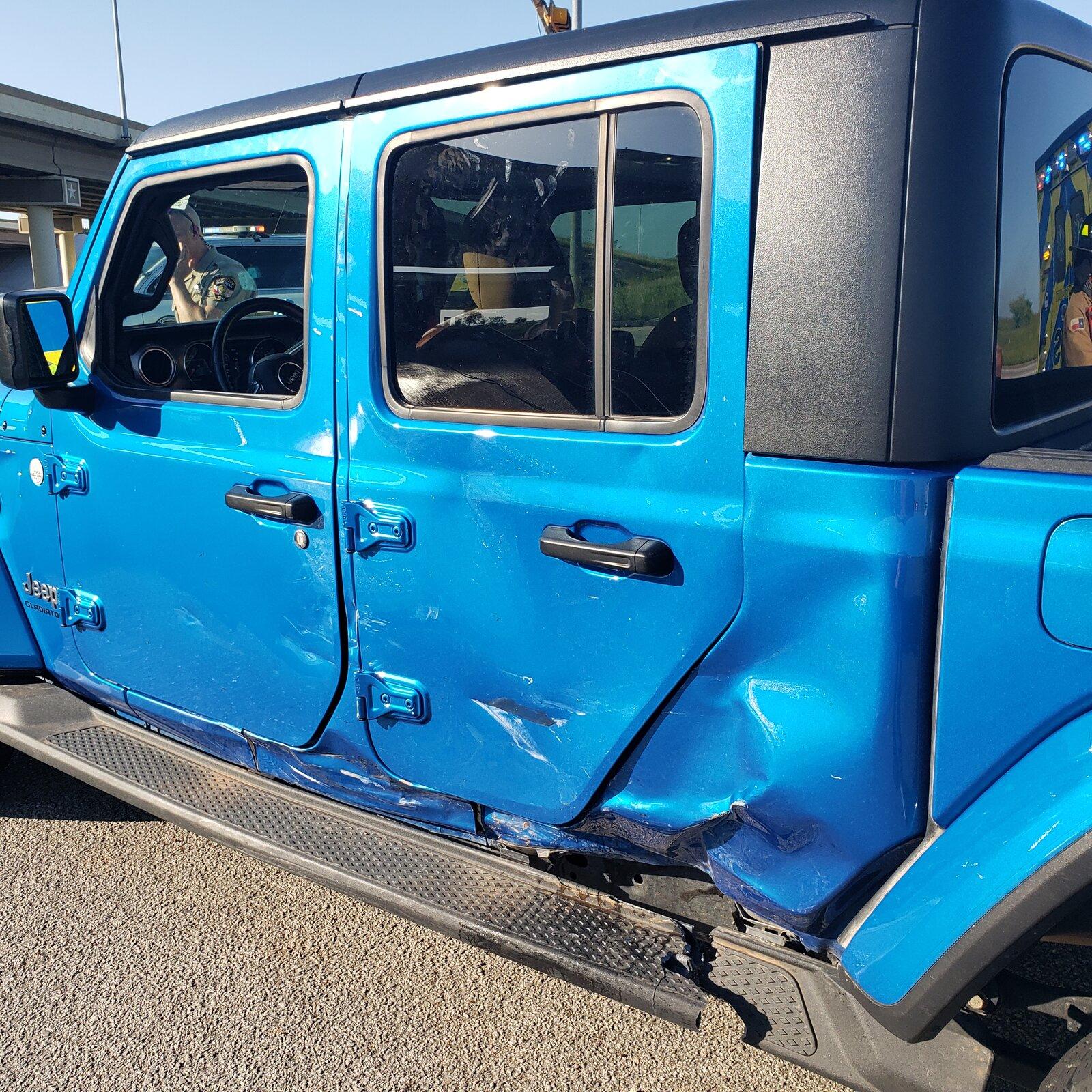 Jeep Gladiator Wrong way to park a Gladiator . 20210613_183735