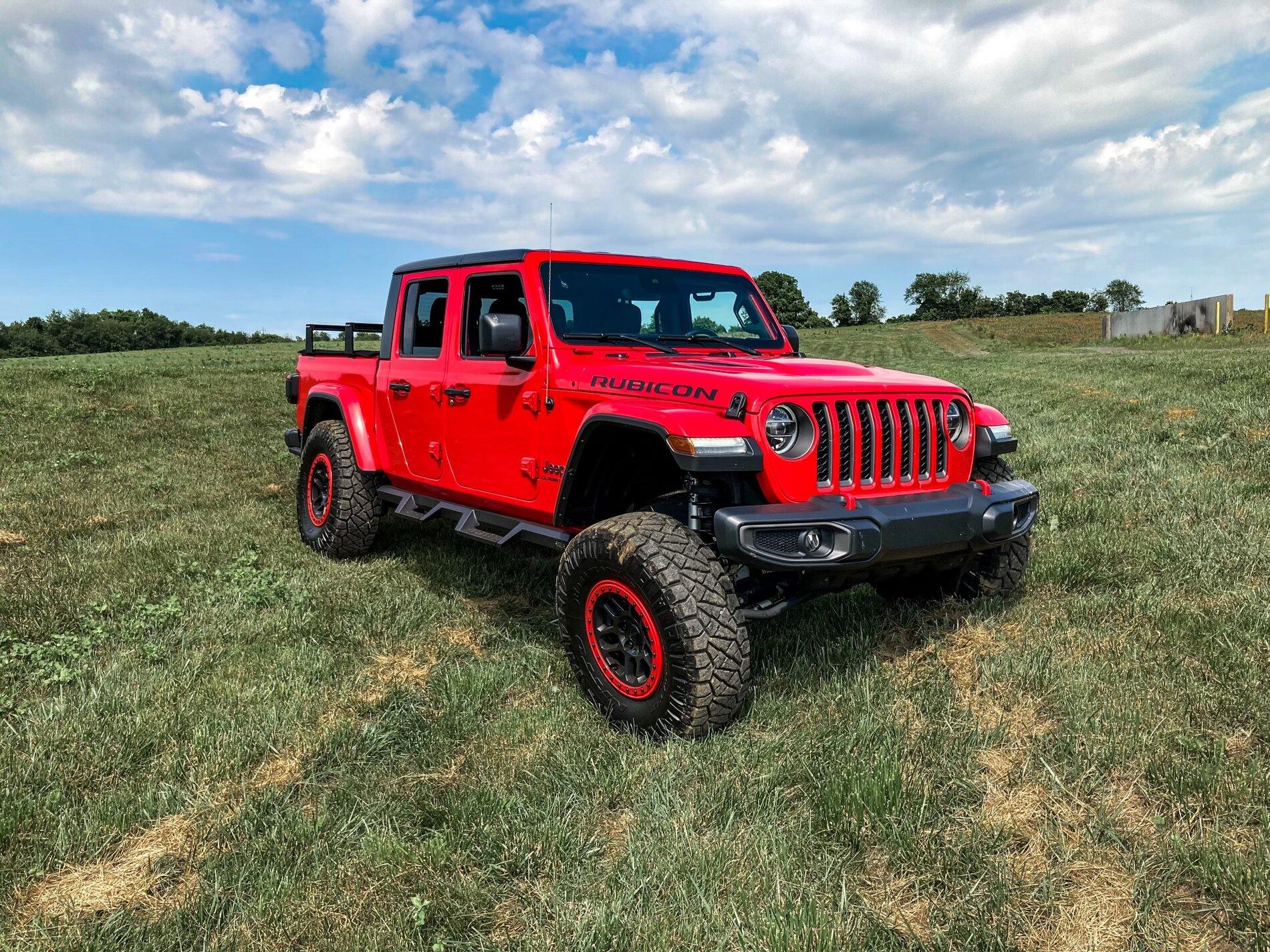 Jeep Gladiator FIRECRACKER RED Gladiator JT Club 5EC5E860-EDBC-49DC-BB12-411FD571D83F