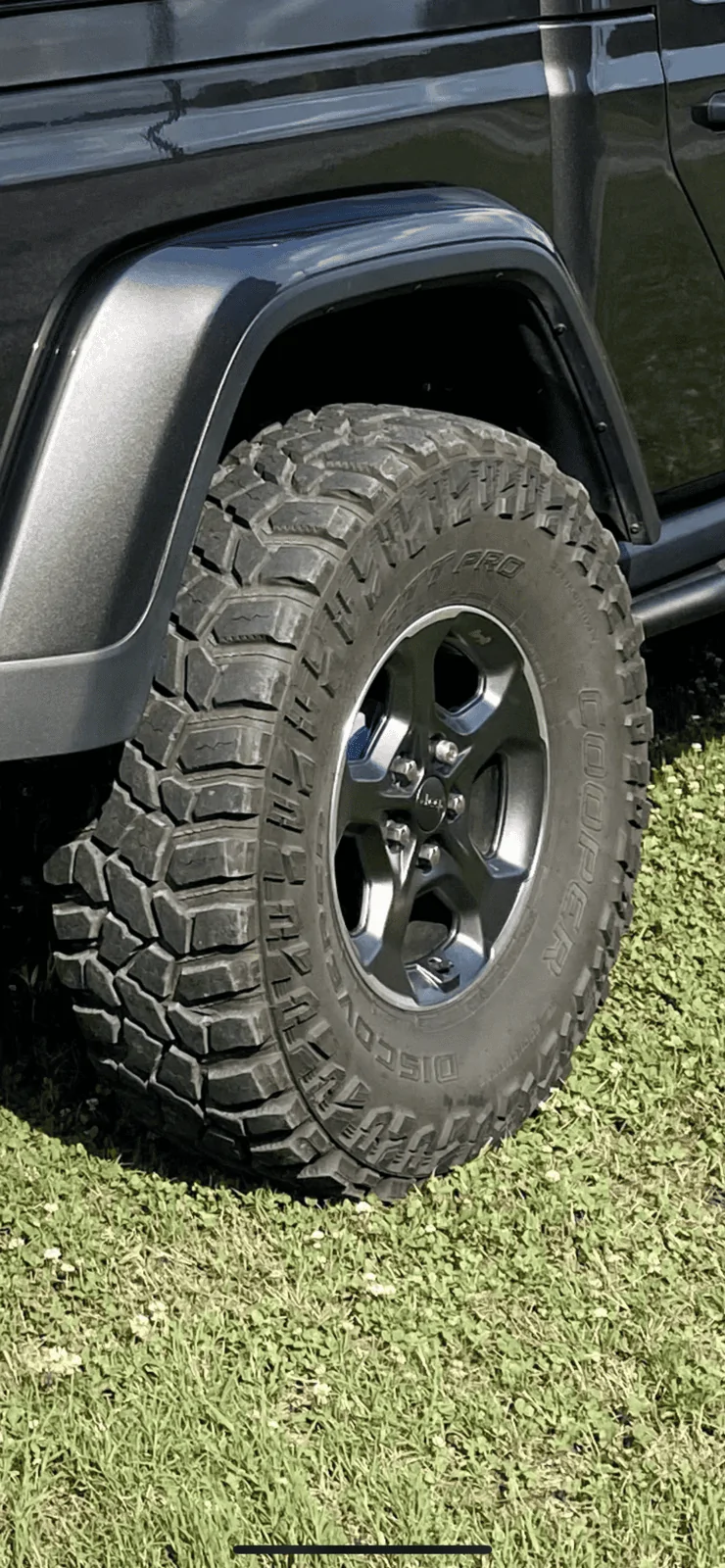 Jeep Gladiator 37” Cooper STT Pro tires x 5 70D6D3D1-8A18-4FA1-8459-6929C66171C3