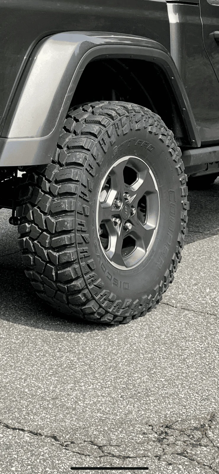 Jeep Gladiator 37” Cooper STT Pro tires x 5 6F1F8ED6-4E1B-4243-B026-5321E1CA0591