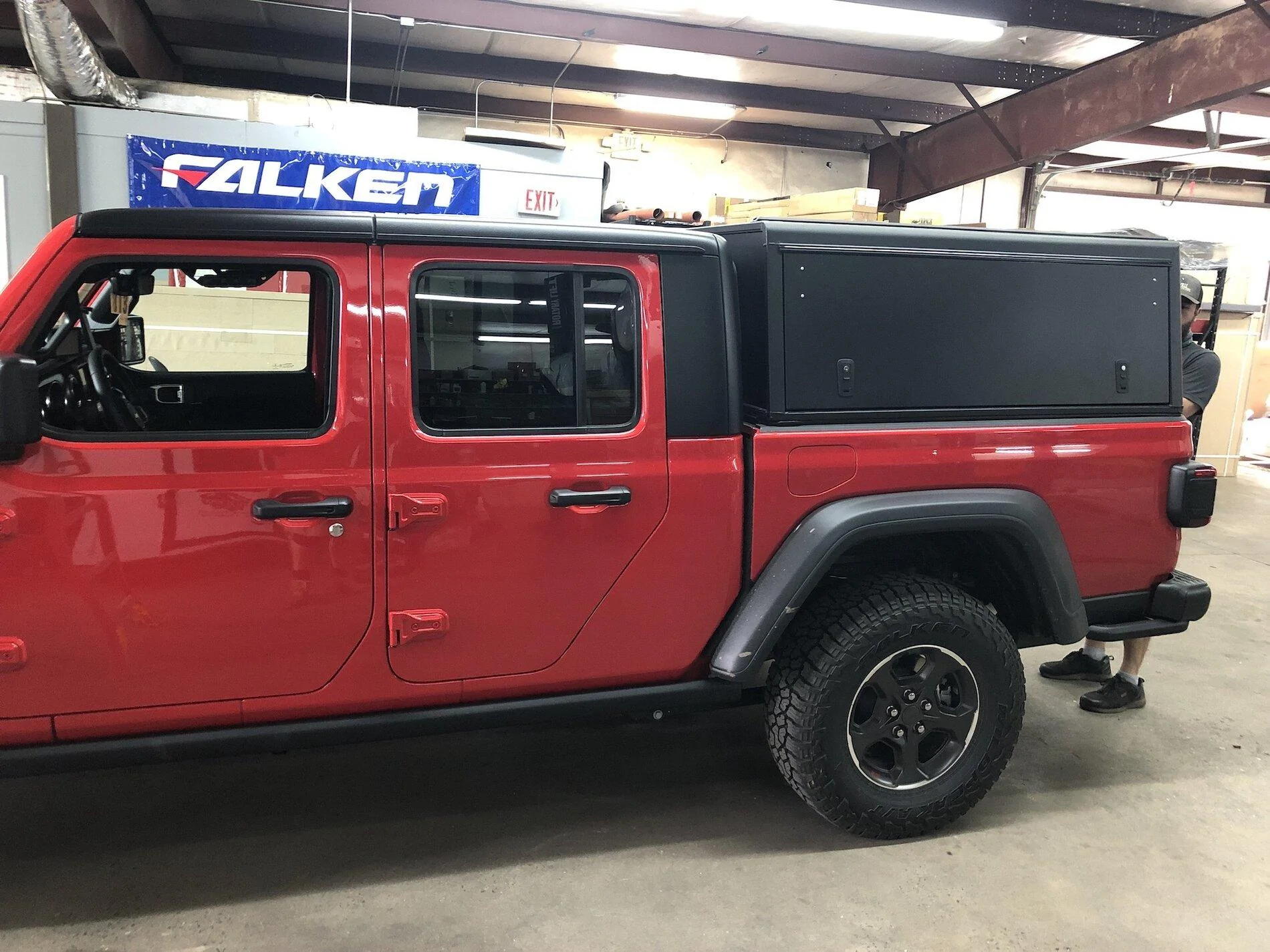 Jeep Gladiator Cap for Gladiator sid