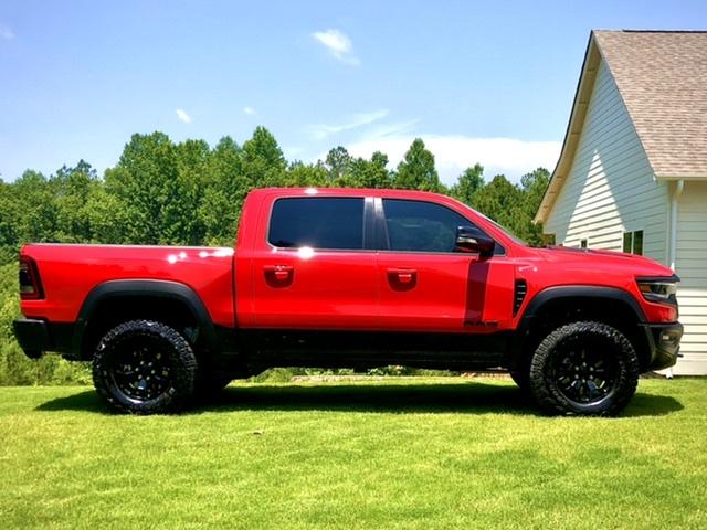 Jeep Gladiator Goodbye, Silvertruck BAE25434-1FCC-4E03-AF24-FD72A8047016
