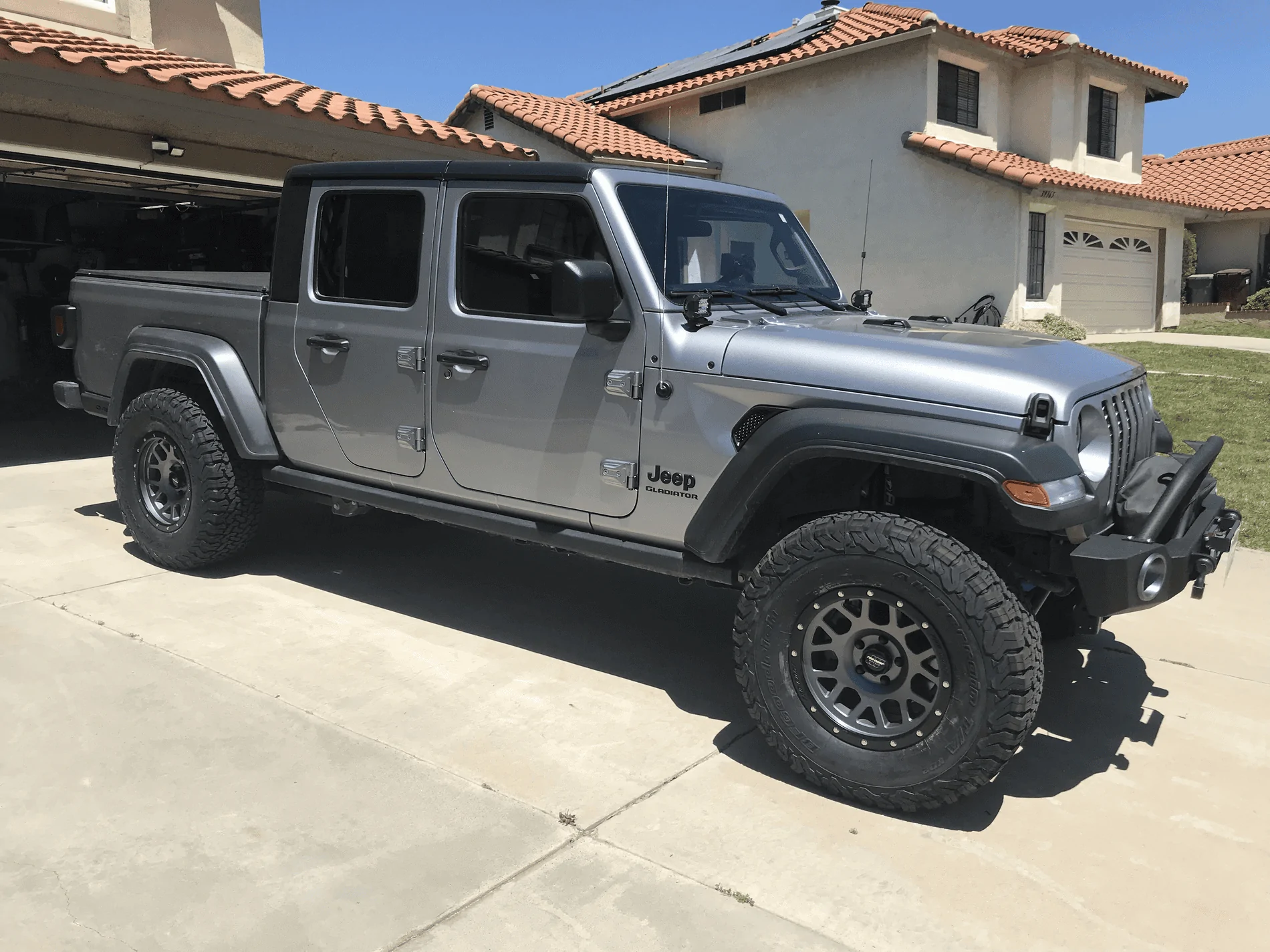 Jeep Gladiator BILLET SILVER Gladiator JT Club tempImage9VZde6
