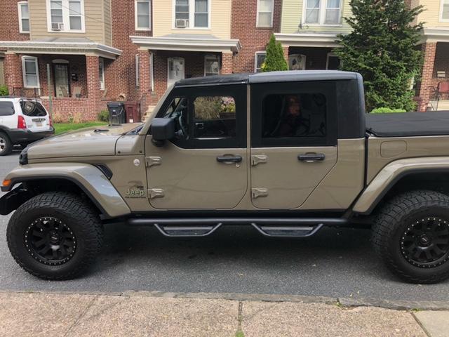 Jeep Gladiator First JT with OEM factory Halfdoors? jeep3-jpe