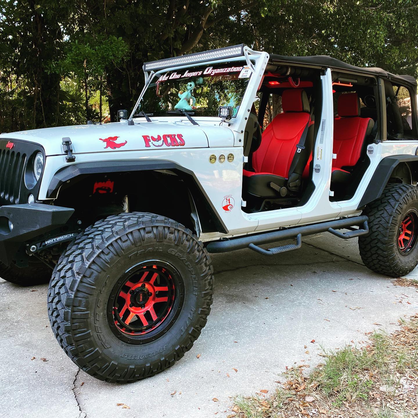 Jeep Gladiator "Accent color" trend? 197970460_10218695552731429_2939723319435432748_n