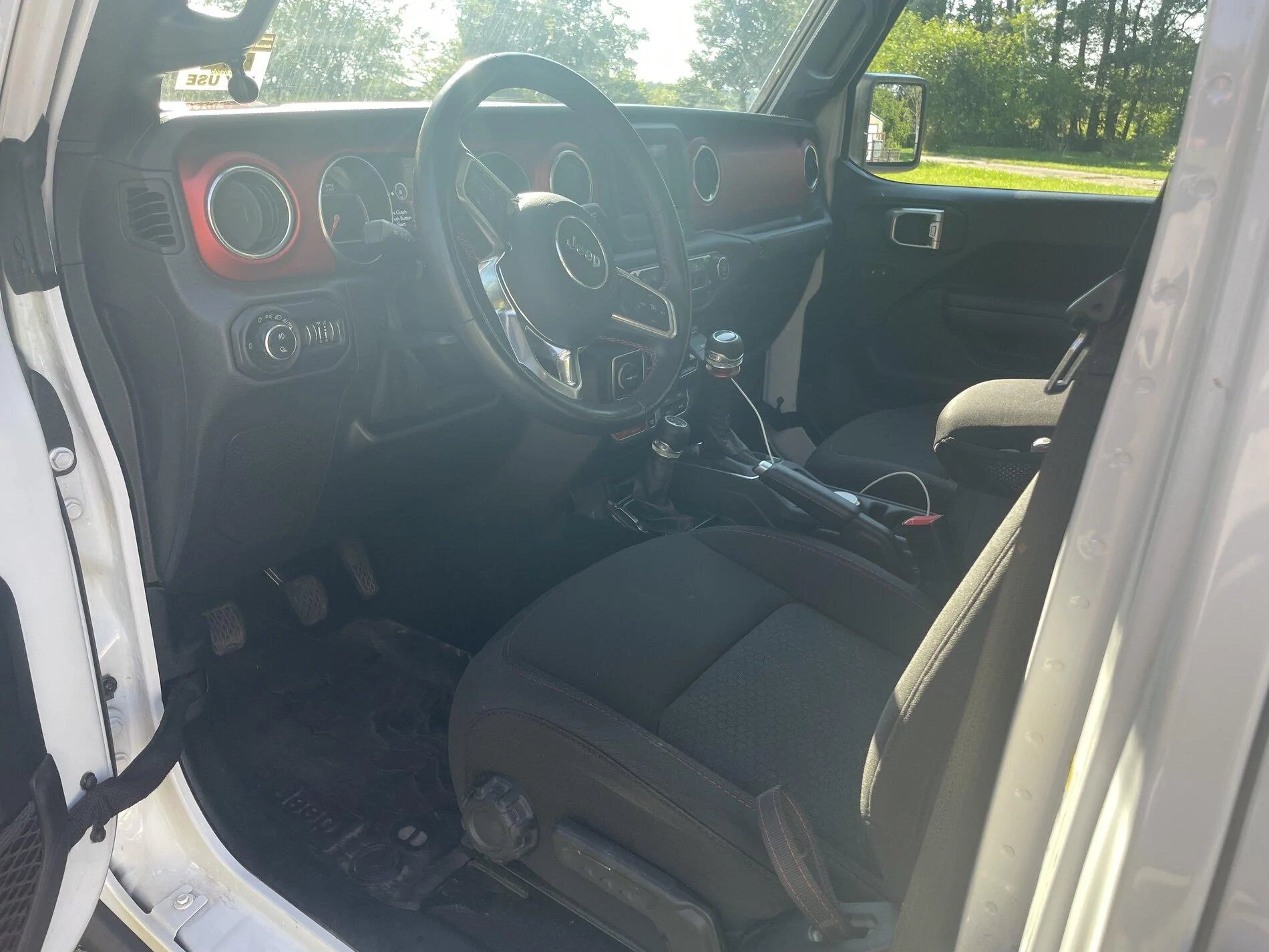 Jeep Gladiator FOR SALE: 2020 JTR 6sp manual with mods $49,500 BEAF6315-2A1F-4205-A8A1-0908BFD4E59C