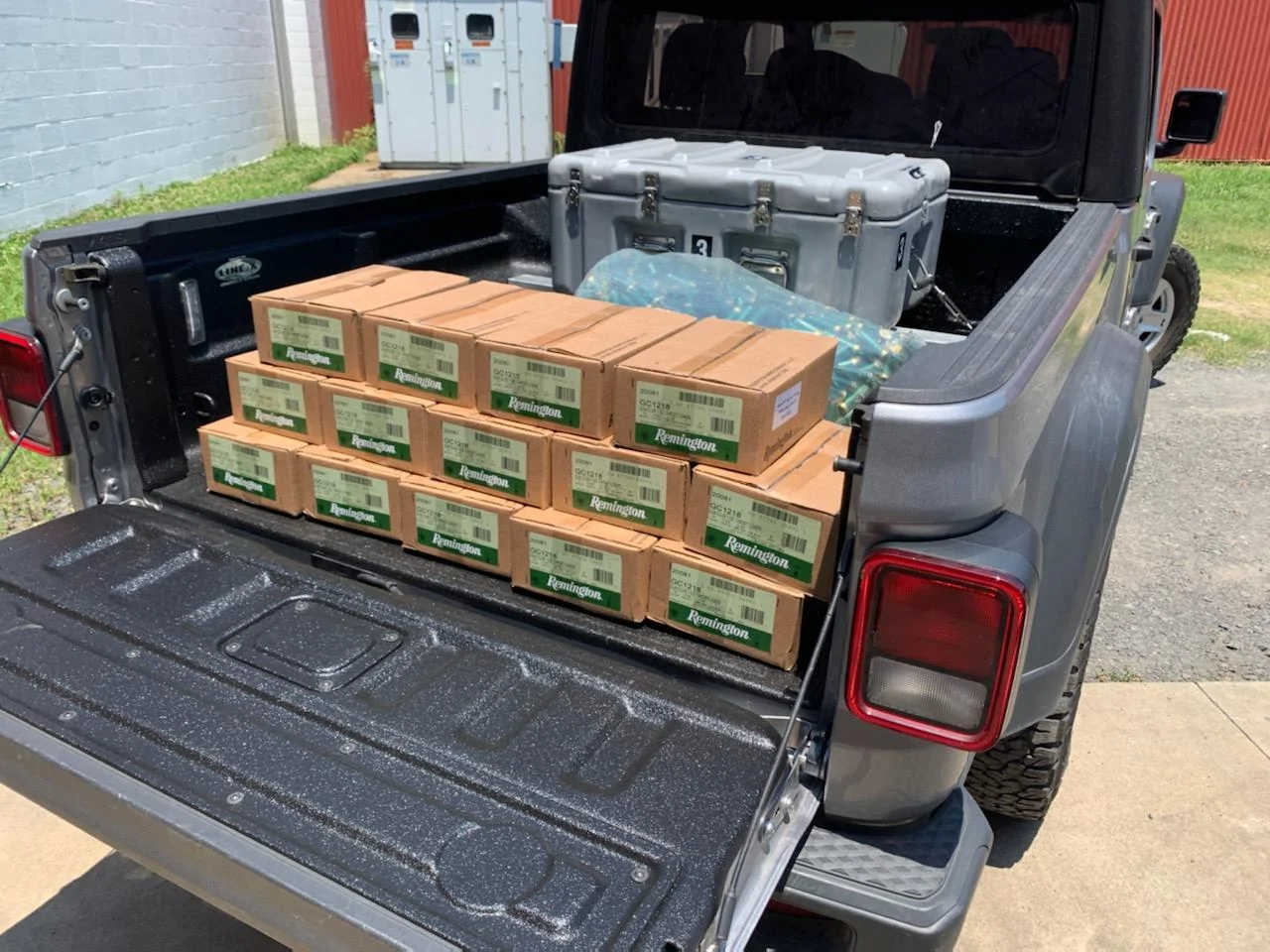 Jeep Gladiator Post your payload pics! AMMO