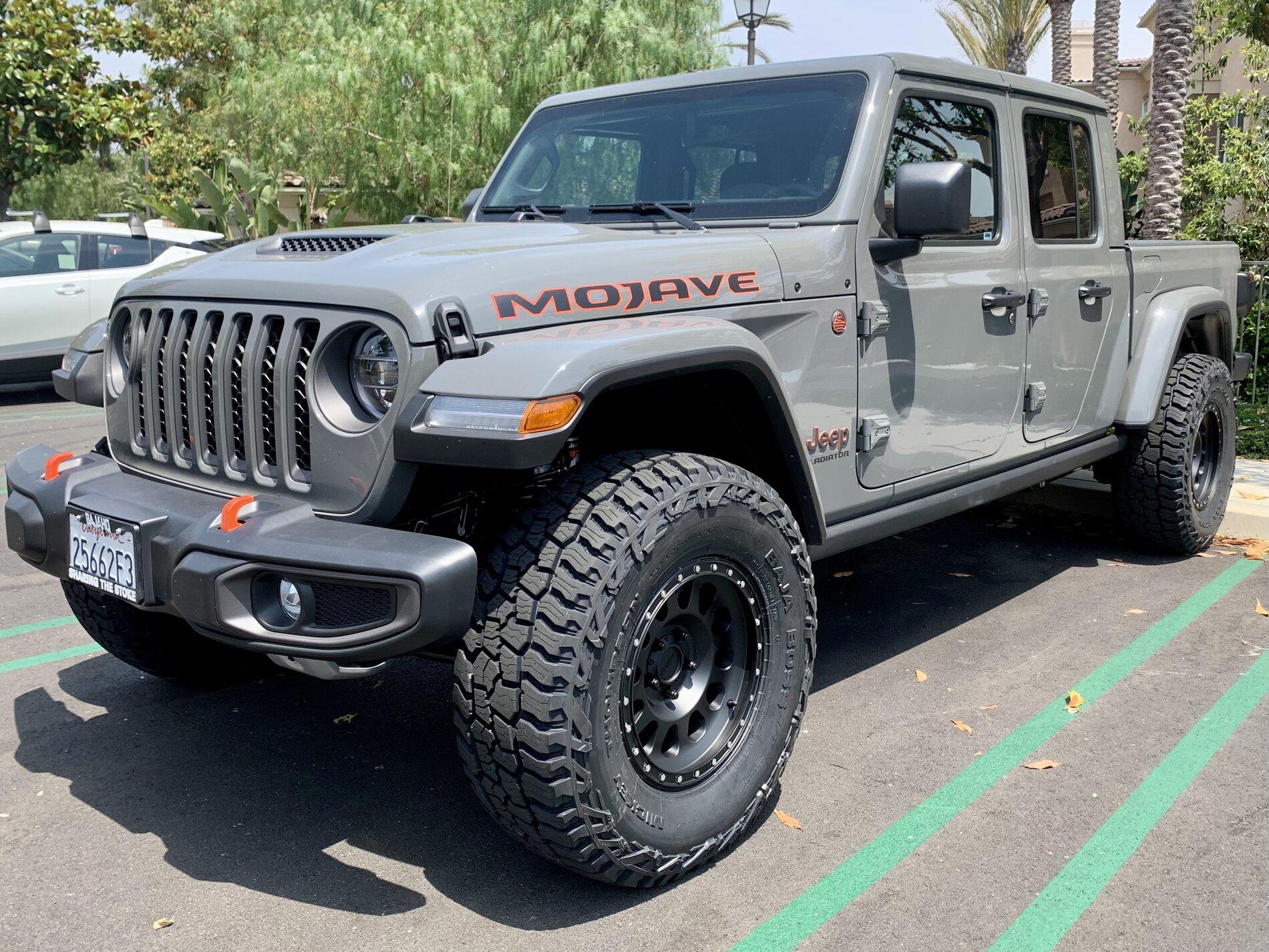 Jeep Gladiator STING GRAY Gladiator JT Club 5AB579D3-B71C-4C35-ADB2-89256B27CDCF