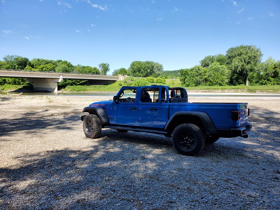 Jeep Gladiator HYDRO BLUE PEARL Gladiator JT Club jeep3