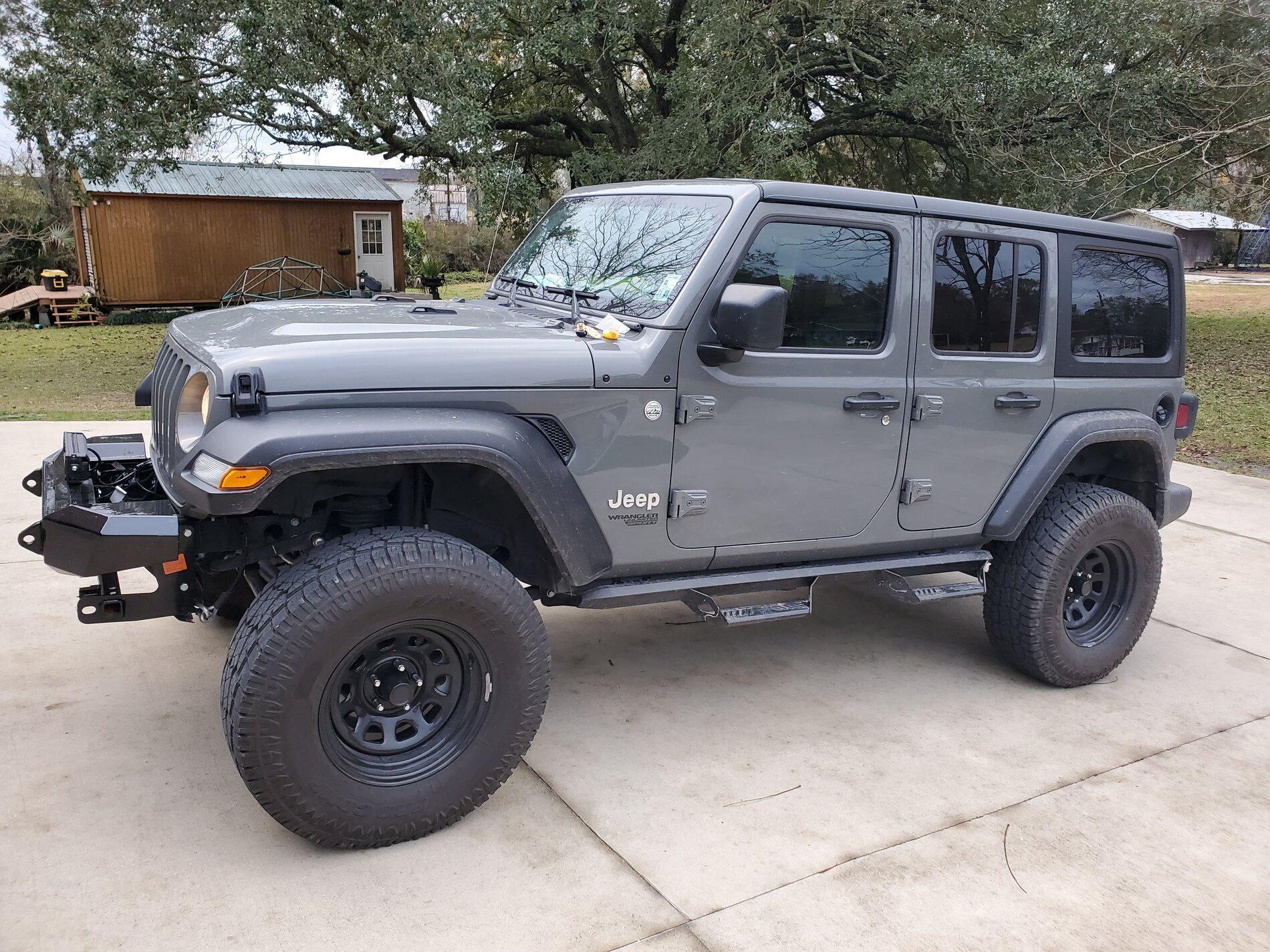 Jeep Gladiator Took advantage of the crazy trade-in prices! 19 JLU