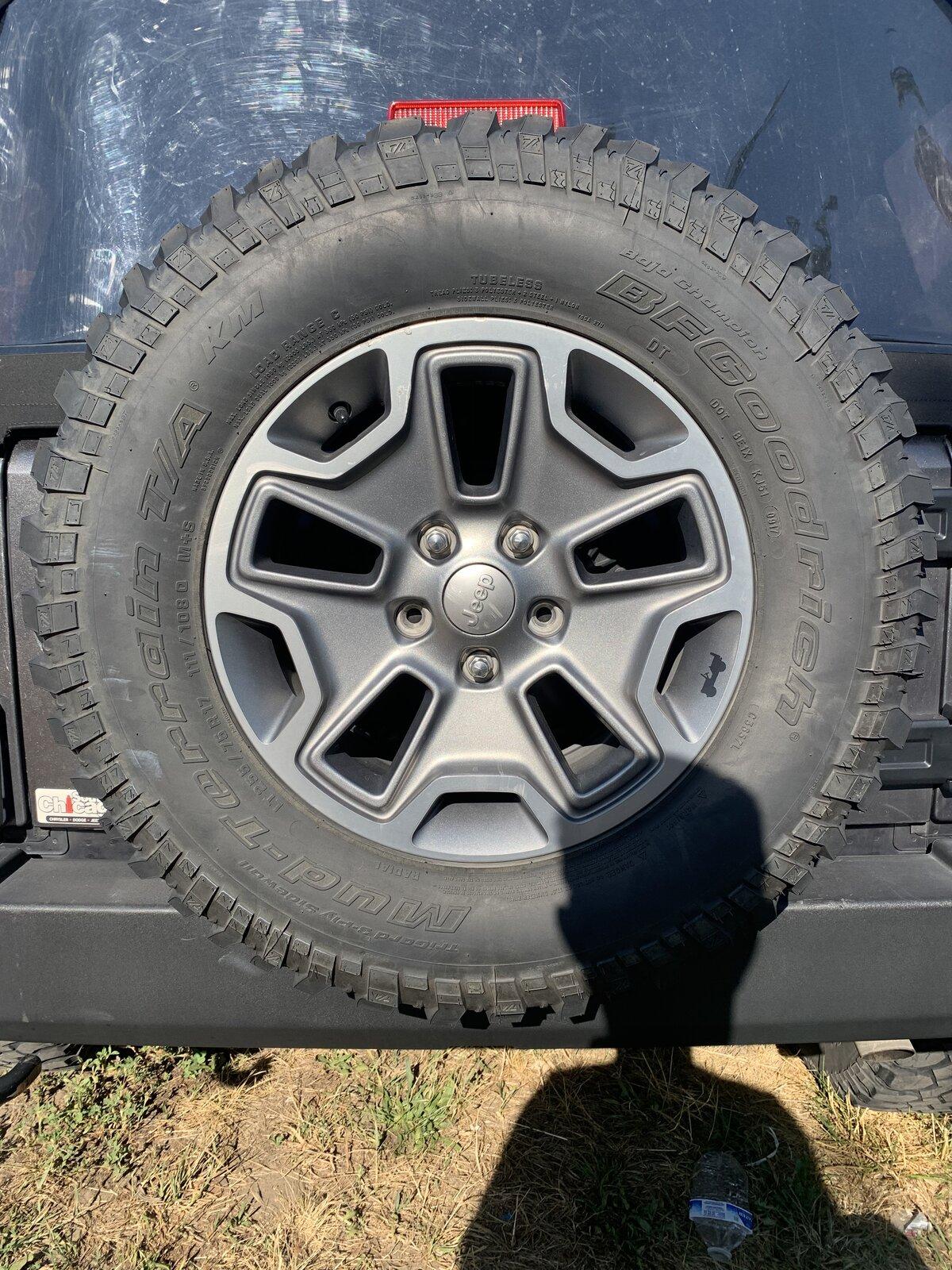 Jeep Gladiator $500 Rubicon Wheels BFGoodrich M/T 82847C0C-71FF-473C-818A-8784DD595E1B