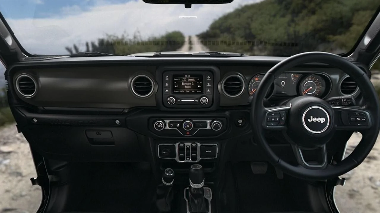 Jeep Gladiator Hmmm… wonder if you can also get a RHD Gladiator in the US 8E2CA658-EE56-4160-B1EF-DEC33070079D