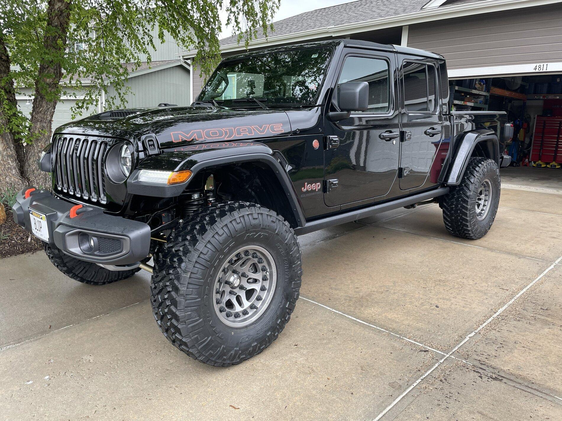 Jeep Gladiator Mojave Lift Options JT-Mojave-2020-TiresWheelsLift